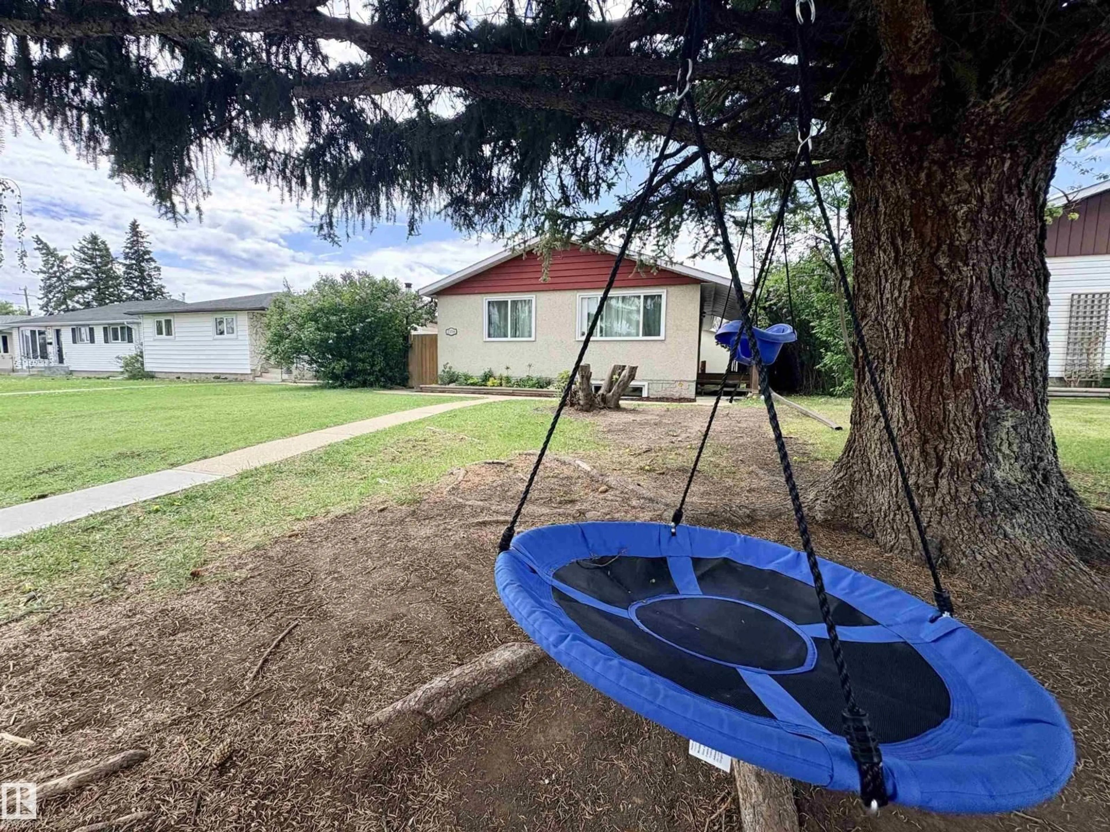 A pic from outside/outdoor area/front of a property/back of a property/a pic from drone, mountain view for 13316 106 ST, Edmonton Alberta T5E4S5