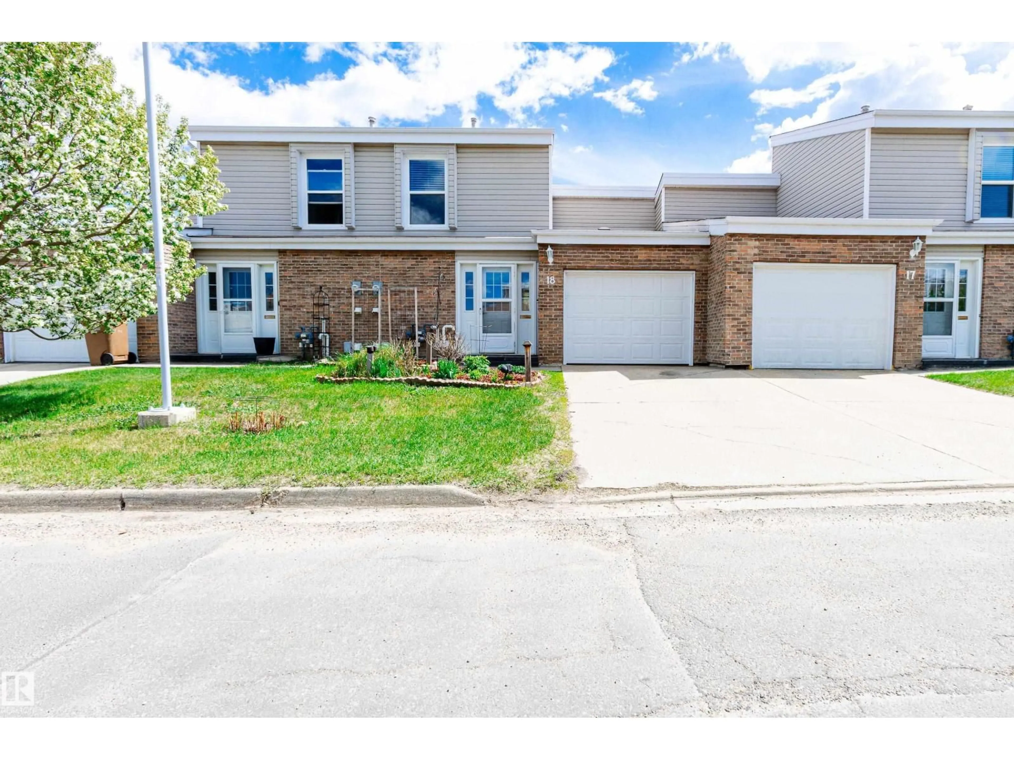 Unknown for 18 GRANDVIEW RG, St. Albert Alberta T8N1T3