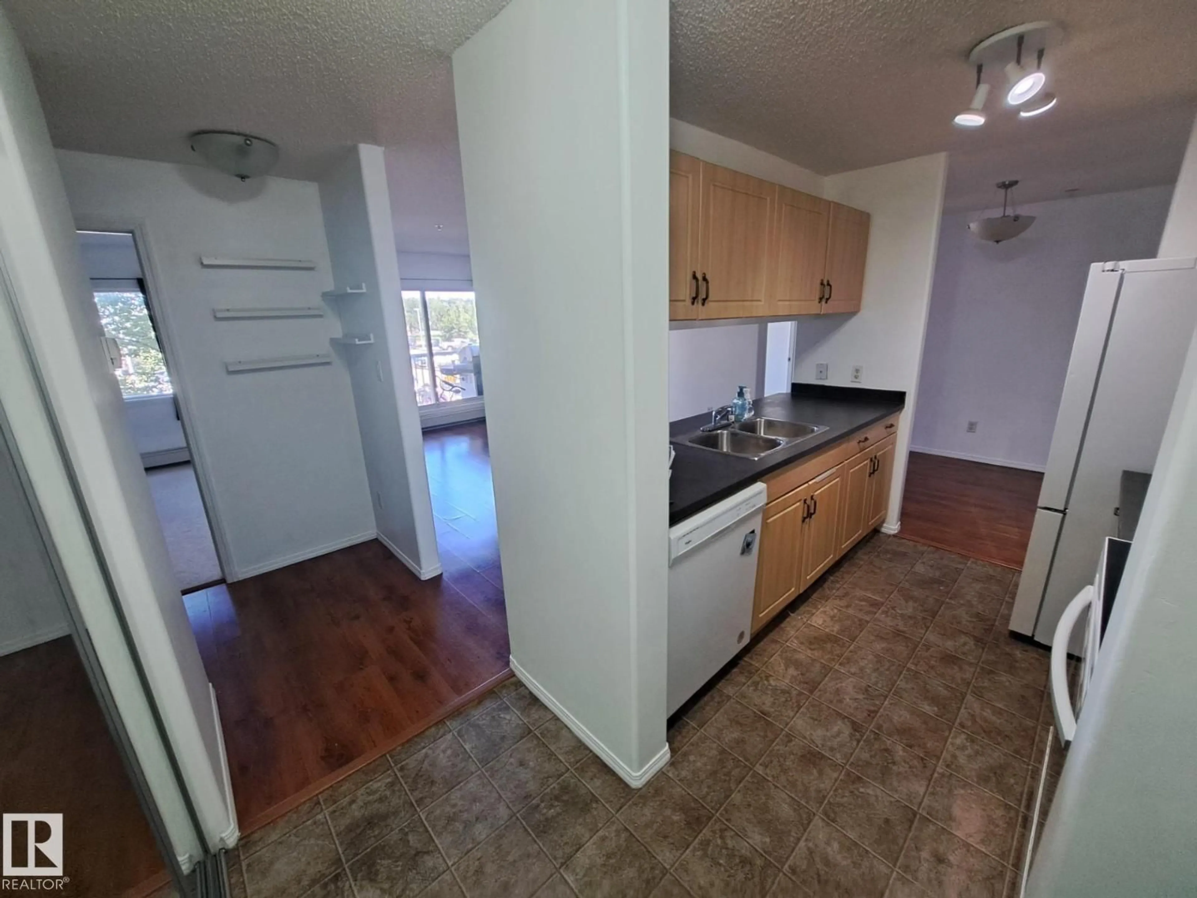 Standard kitchen, floor is not visible for #205 - 9910 107 ST, Morinville Alberta T8R0A3