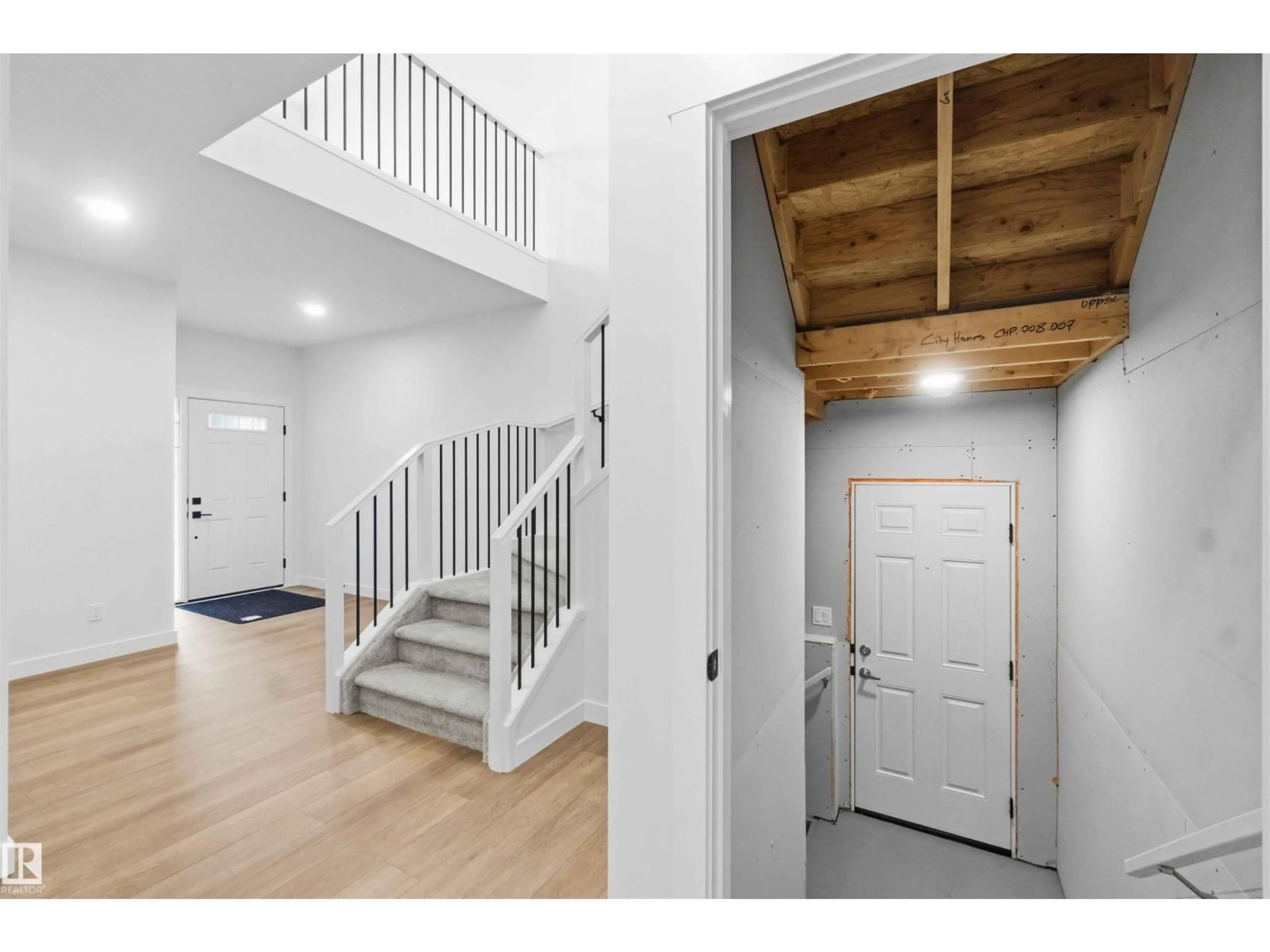Indoor entryway for 1085 CRISTALL CR, Edmonton Alberta T6W5S8