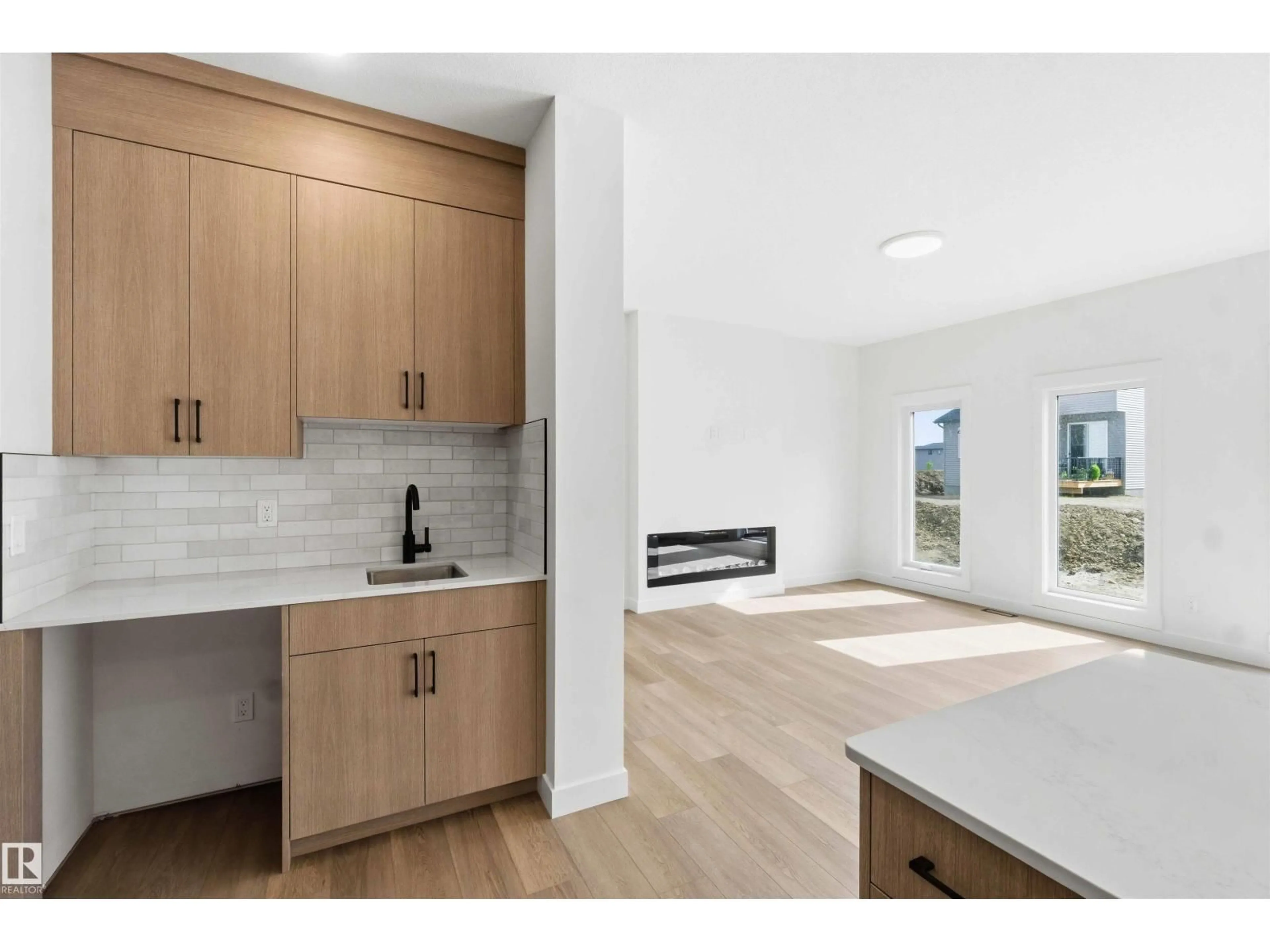 Open concept kitchen, unknown for 1085 CRISTALL CR, Edmonton Alberta T6W5S8