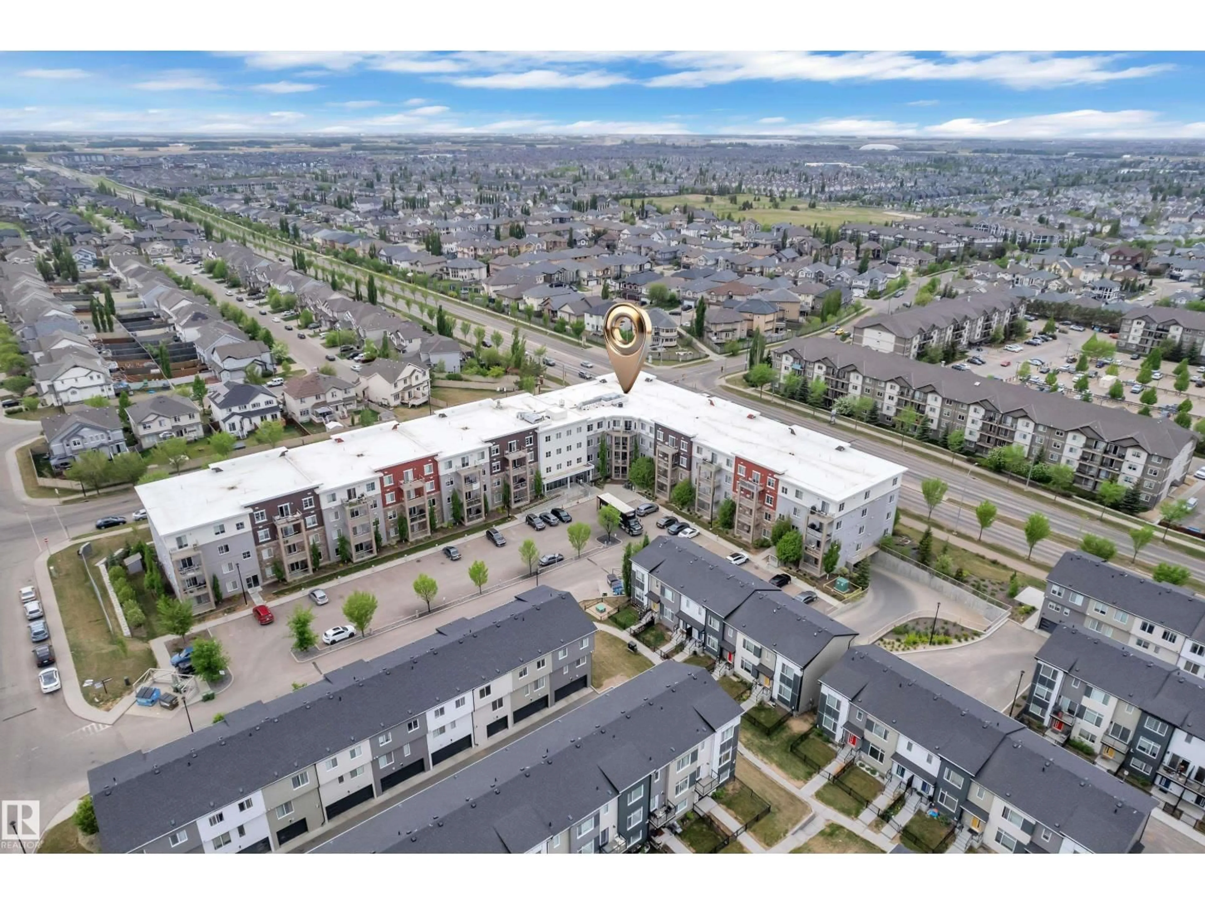 A pic from outside/outdoor area/front of a property/back of a property/a pic from drone, unknown for 812 - 115 WELSH DRIVE, Edmonton Alberta T6X1Y7