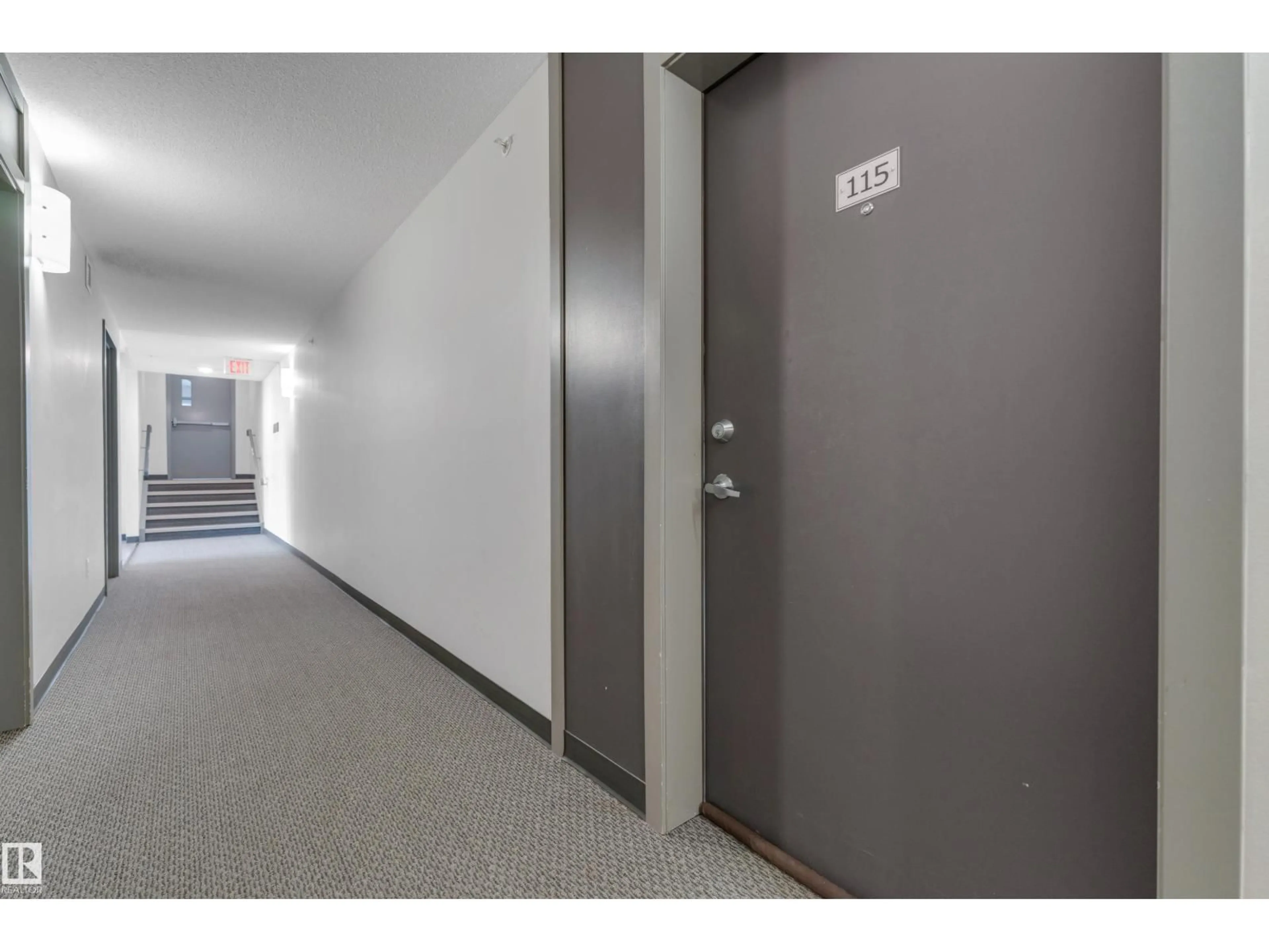 Indoor foyer for 812 - 115 WELSH DRIVE, Edmonton Alberta T6X1Y7