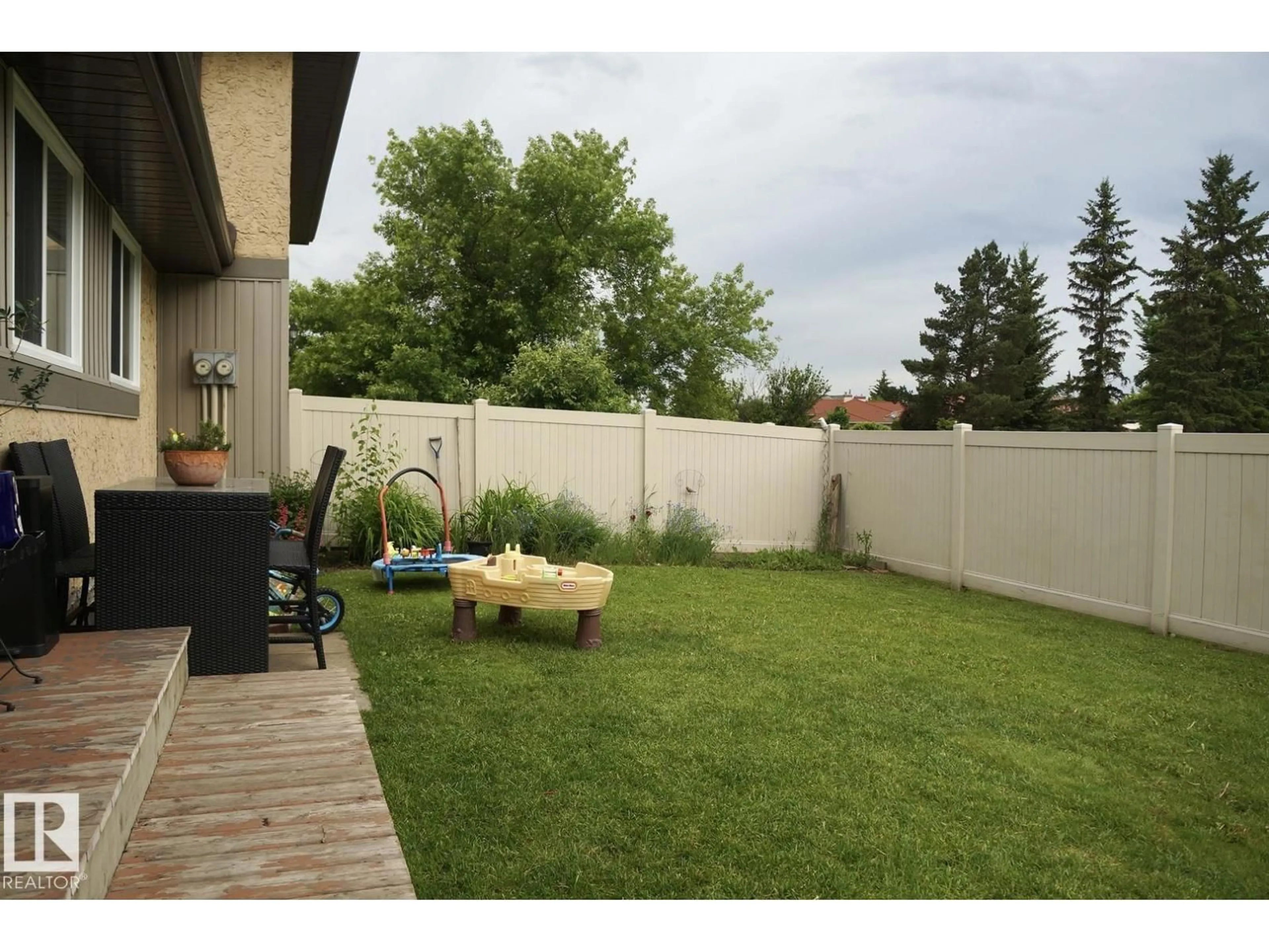 Patio, unknown for #25 - 8930 99 AV, Fort Saskatchewan Alberta T8L3L1