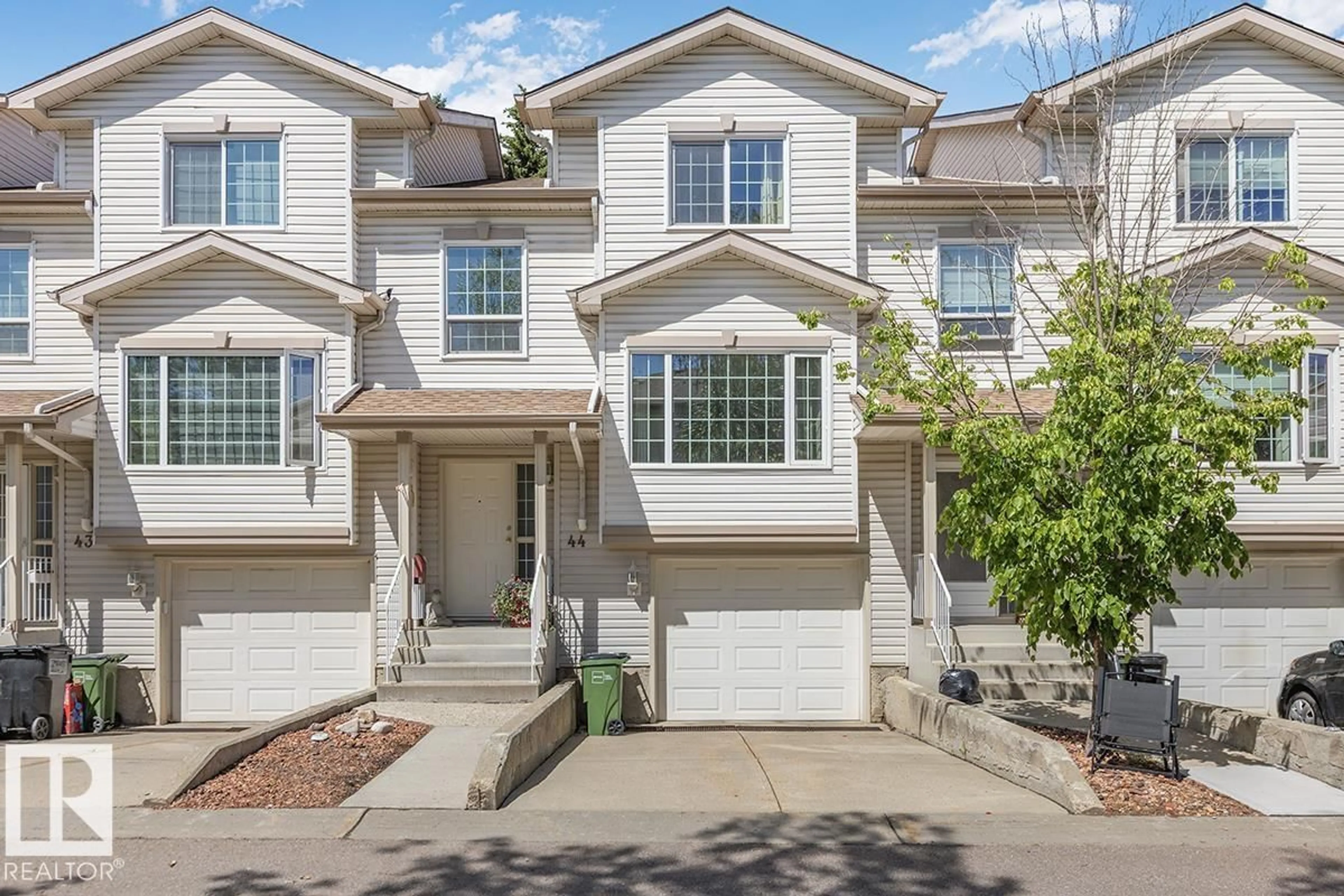 Home with vinyl exterior material, street for #44 - 9630 176 ST, Edmonton Alberta T5T6C8
