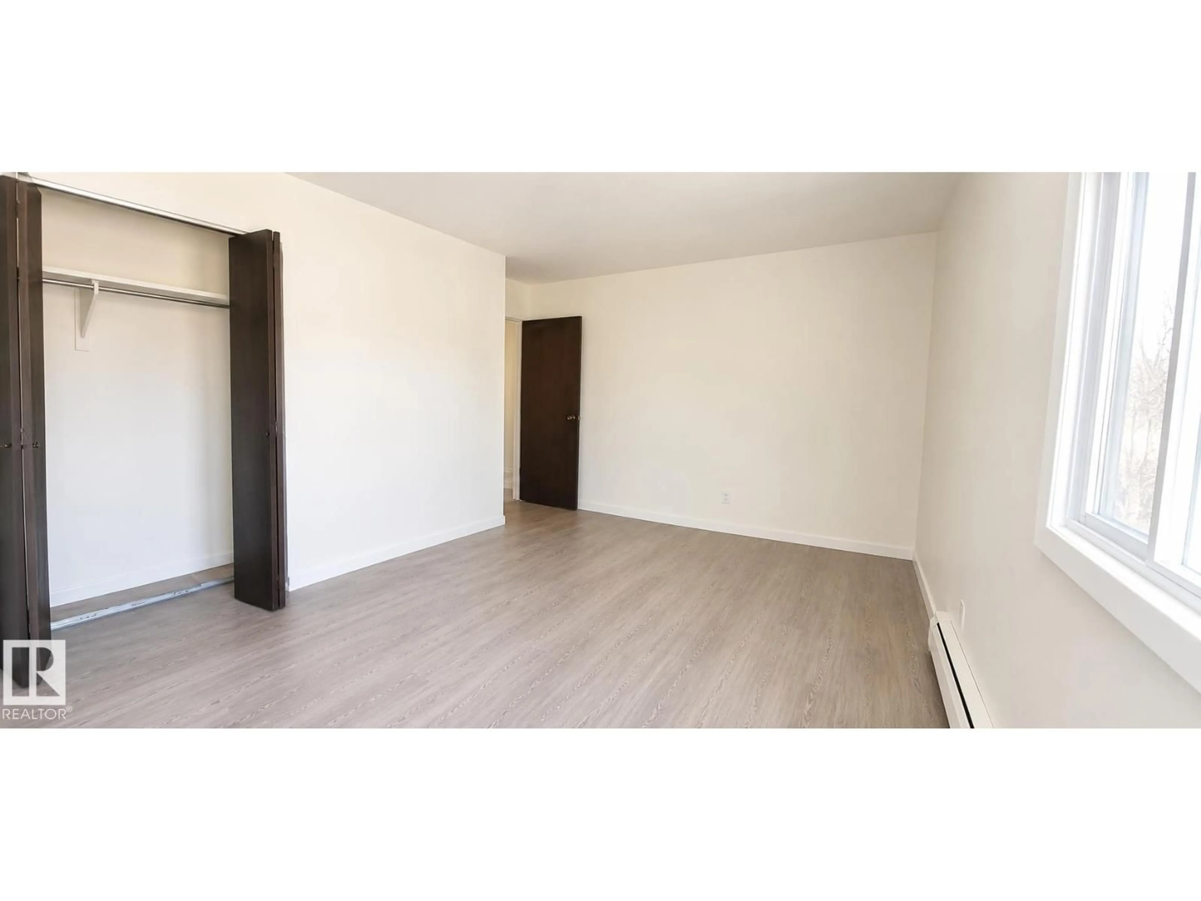 A pic of a room for 11907 81 ST, Edmonton Alberta T5B2S7