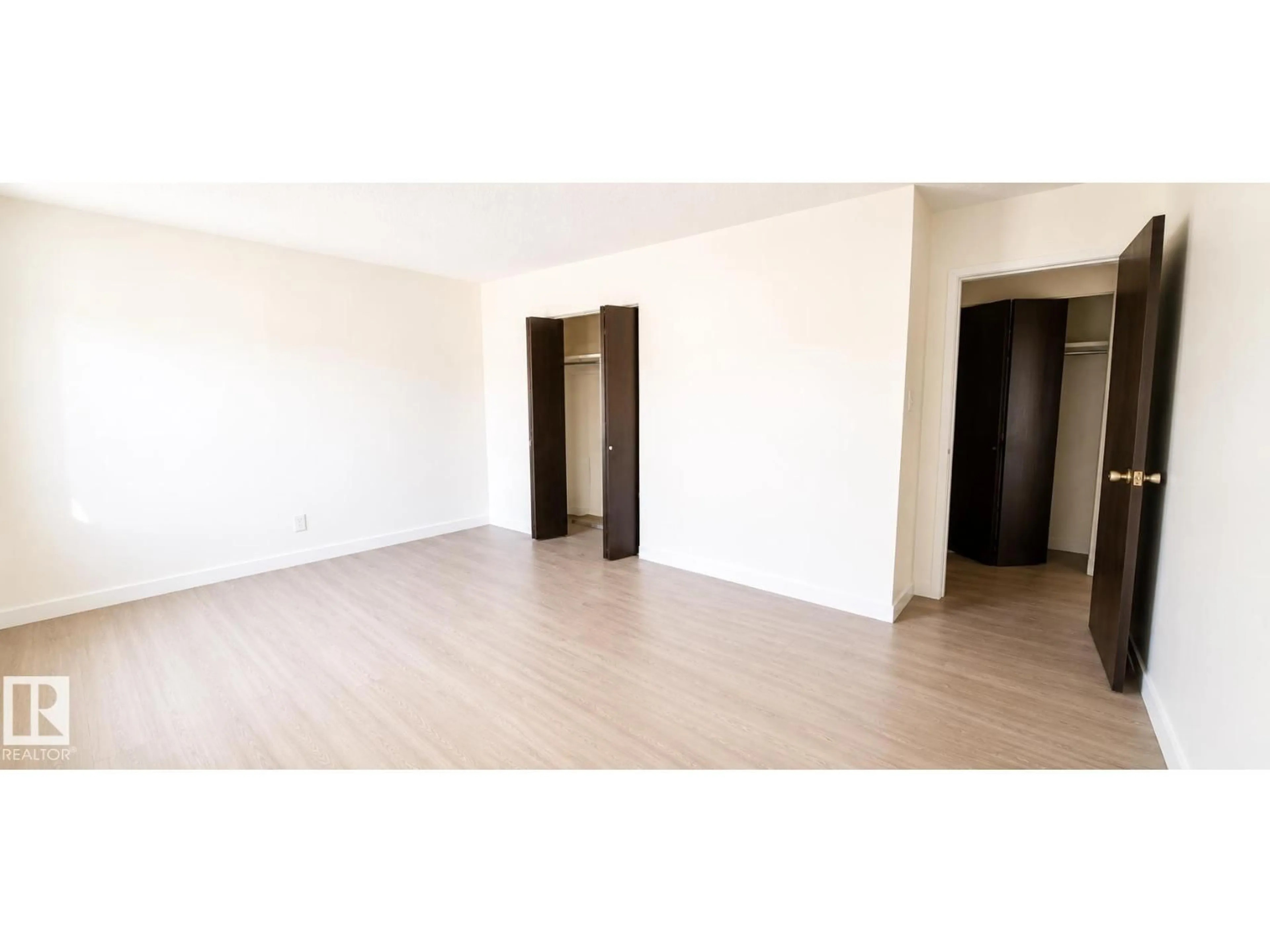 A pic of a room for 11907 81 ST, Edmonton Alberta T5B2S7