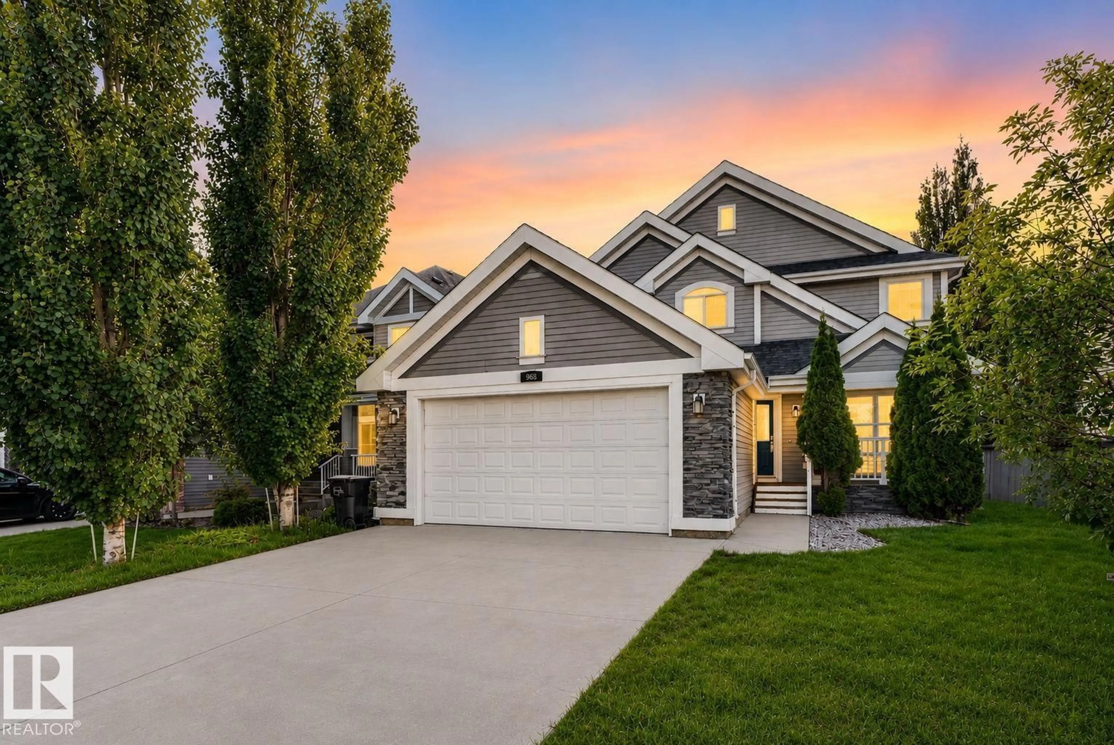 Home with vinyl exterior material, street for 968 SUMMERSIDE LINK, Edmonton Alberta T6X0J9