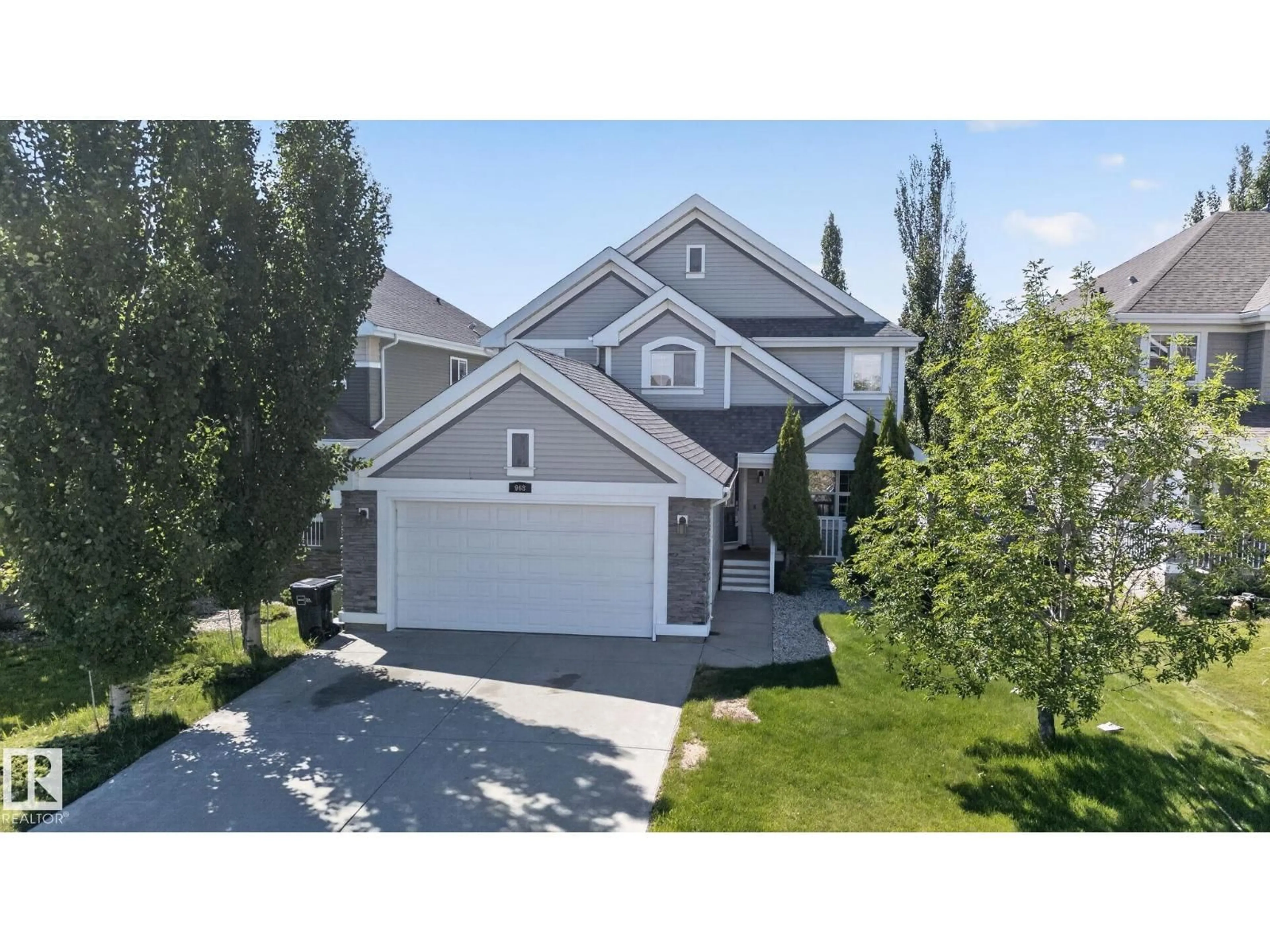 A pic from outside/outdoor area/front of a property/back of a property/a pic from drone, street for 968 SUMMERSIDE LINK, Edmonton Alberta T6X0J9
