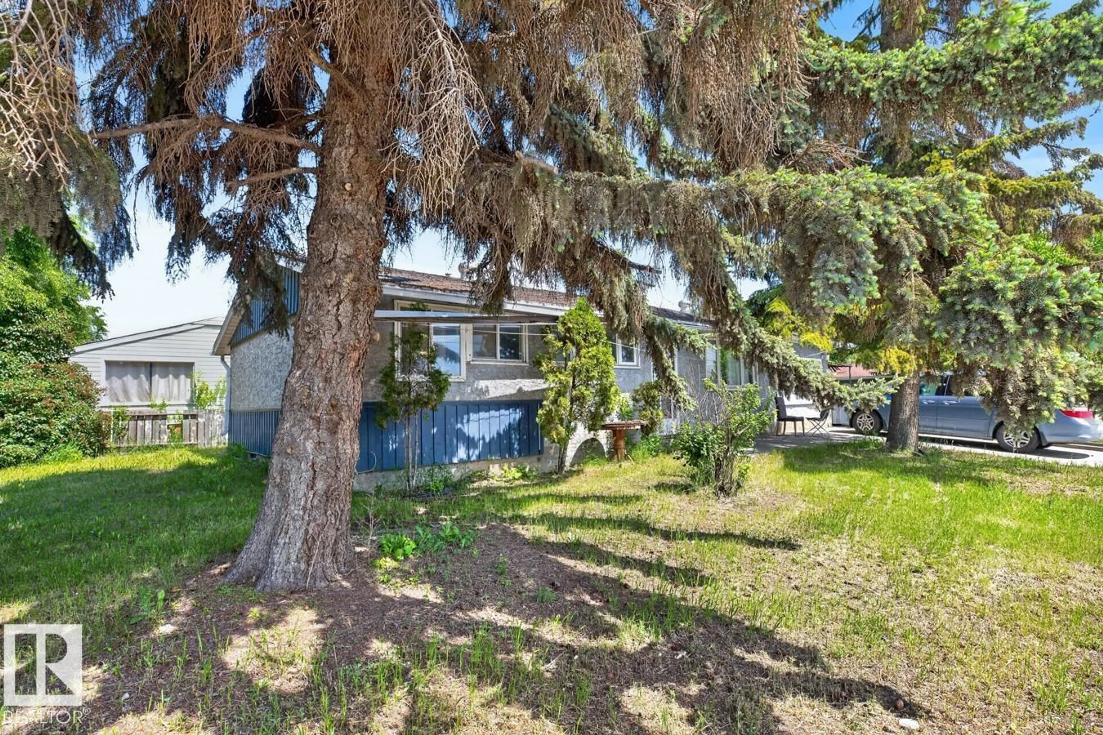 Patio, street for 11408 127 AV, Edmonton Alberta T5E0C6