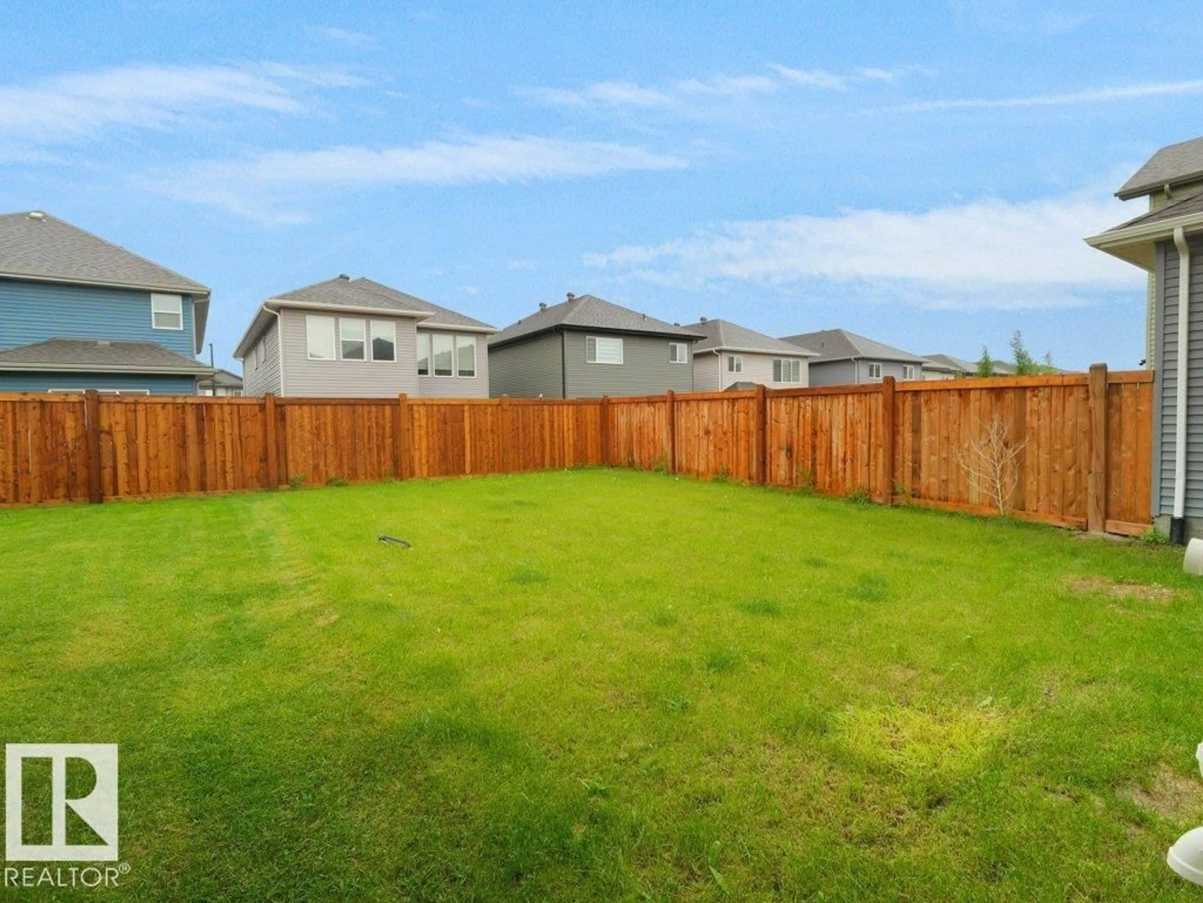 Unknown for 2039 13 AV, Edmonton Alberta T6T2R8