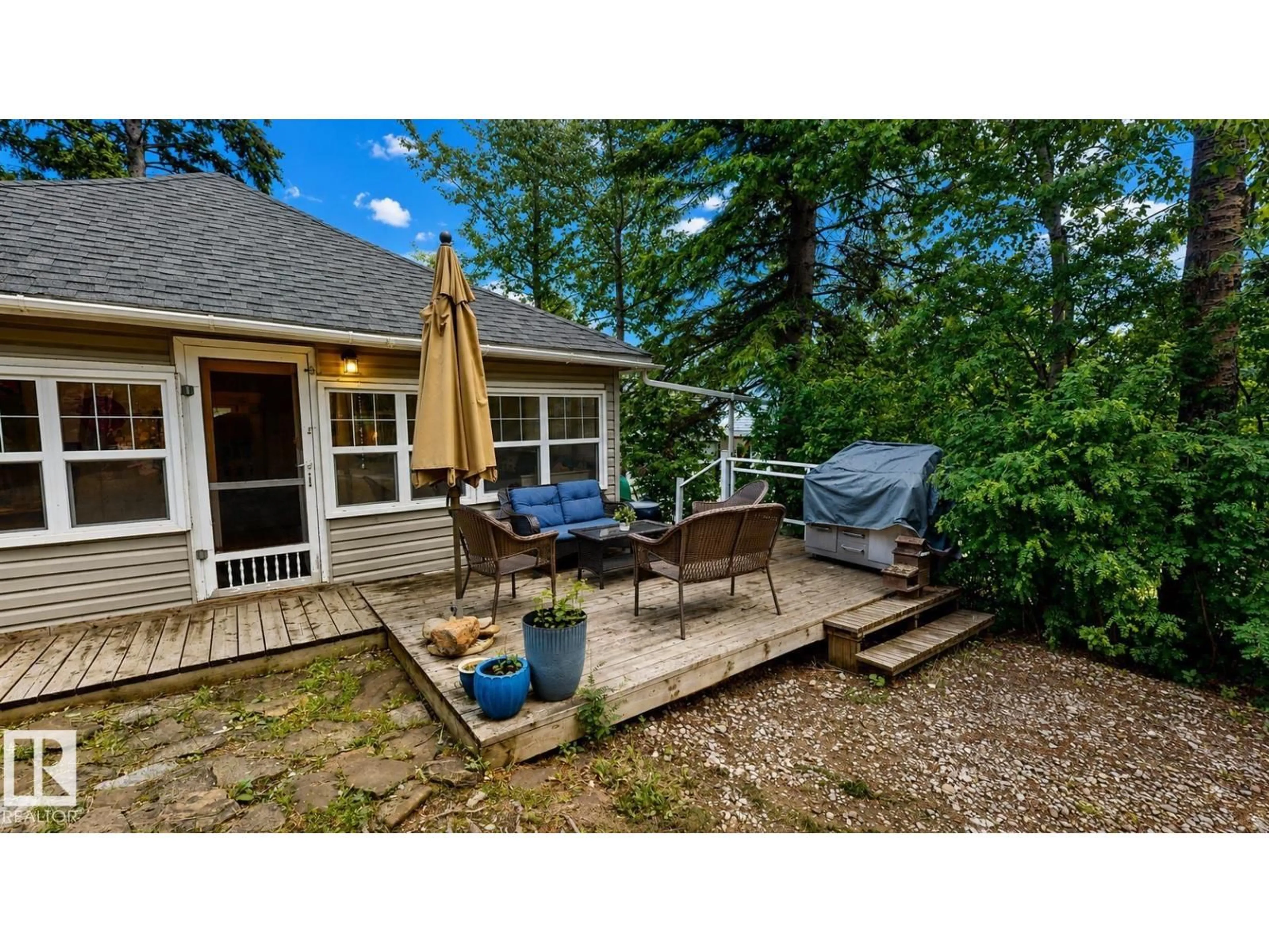 Patio, unknown for S - 144 6 ST, Rural Parkland County Alberta T0E2B0