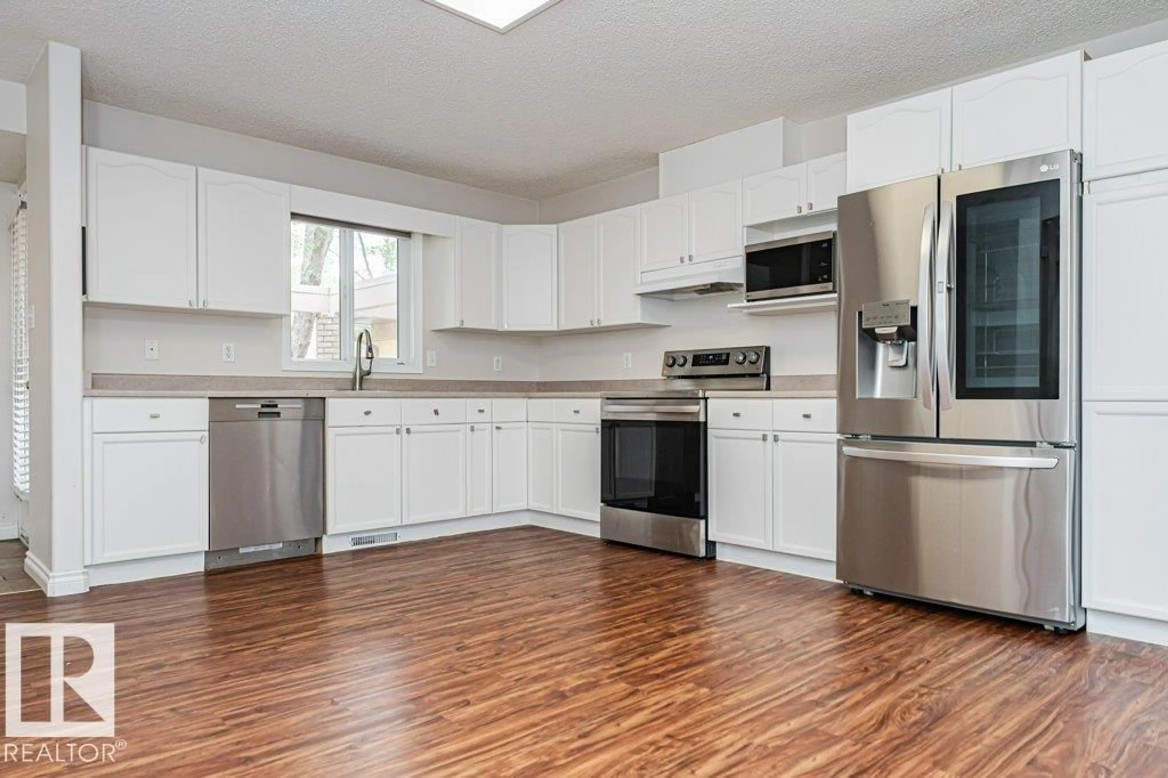 Open concept kitchen, unknown for #15 - 901 NORMANDY DR, Sherwood Park Alberta T8A5V7