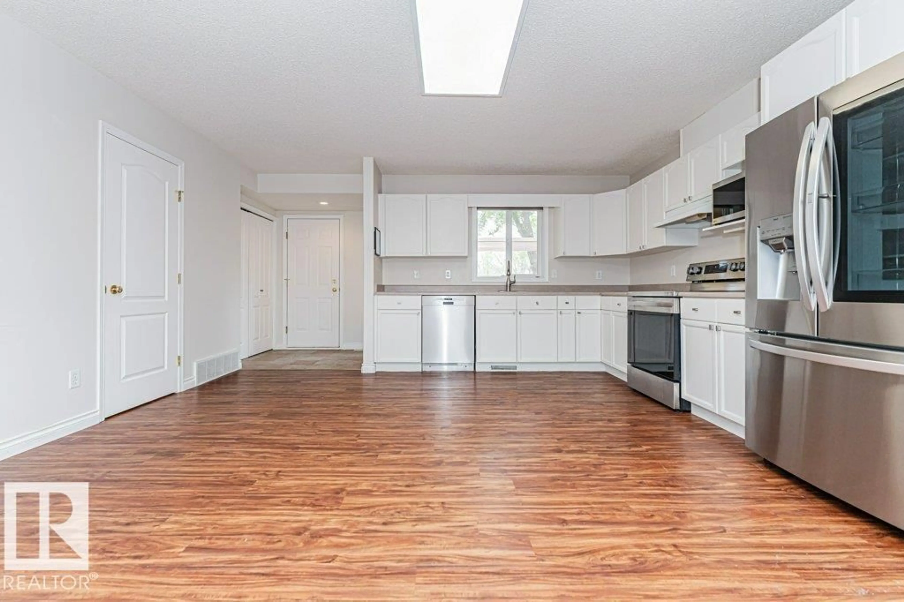 Unknown for #15 - 901 NORMANDY DR, Sherwood Park Alberta T8A5V7