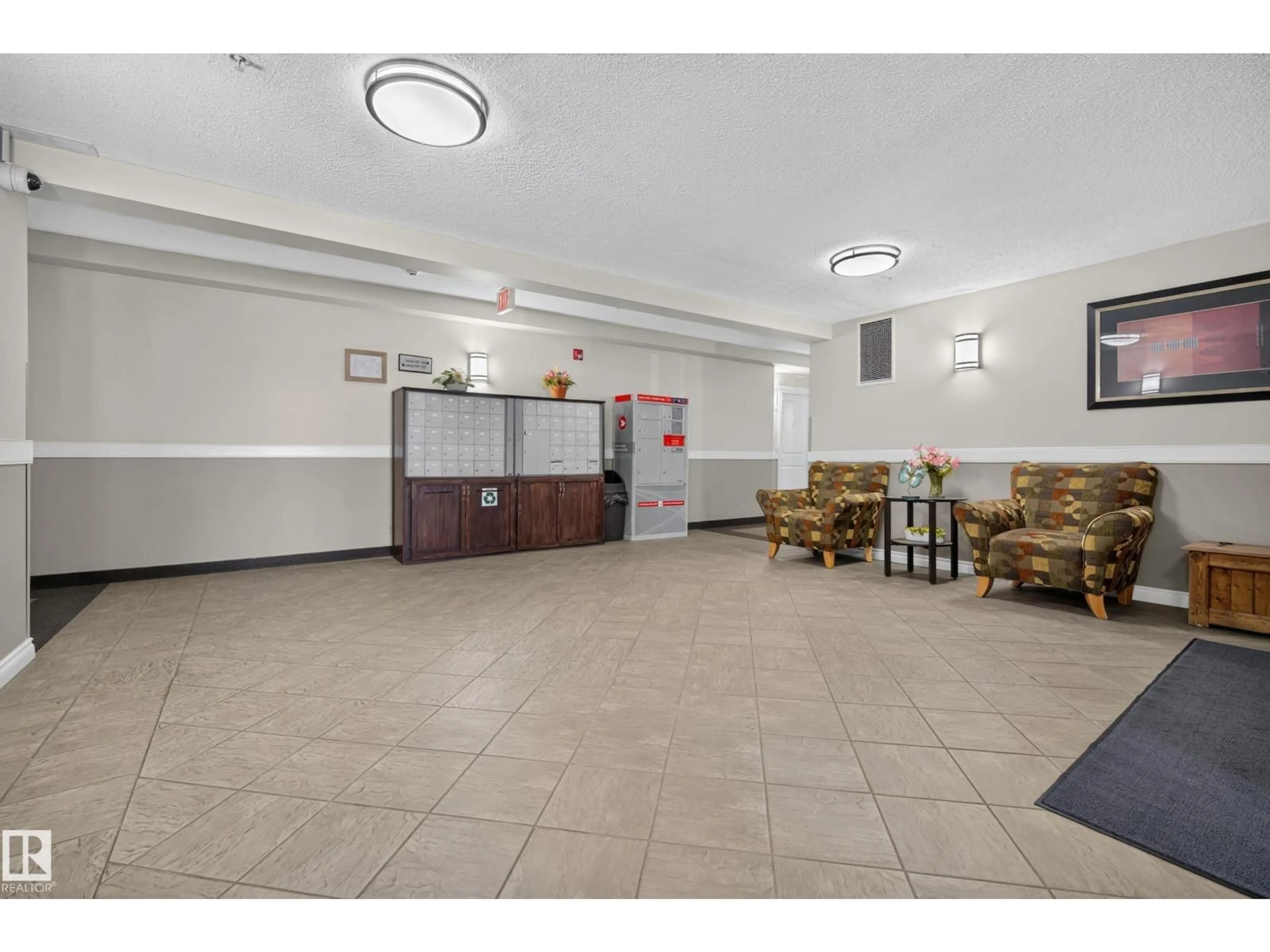 Lobby for 204A - 6 SPRUCE RIDGE DR, Spruce Grove Alberta T7X4M5