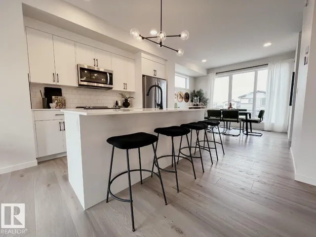 343 RANKIN DR, St. Albert 2
