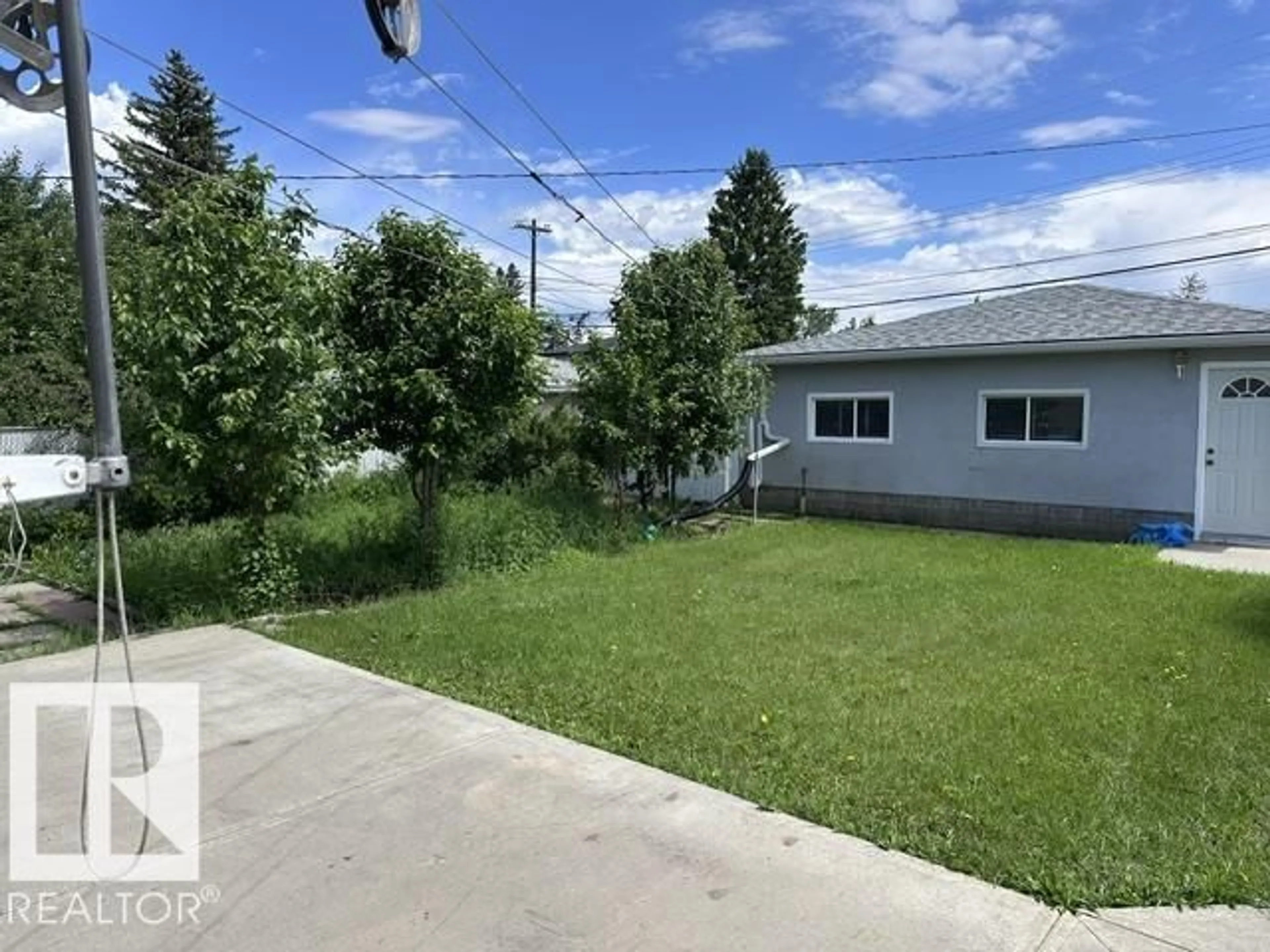 A pic from outside/outdoor area/front of a property/back of a property/a pic from drone, street for NW - 12919 86 ST, Edmonton Alberta T5E3A9