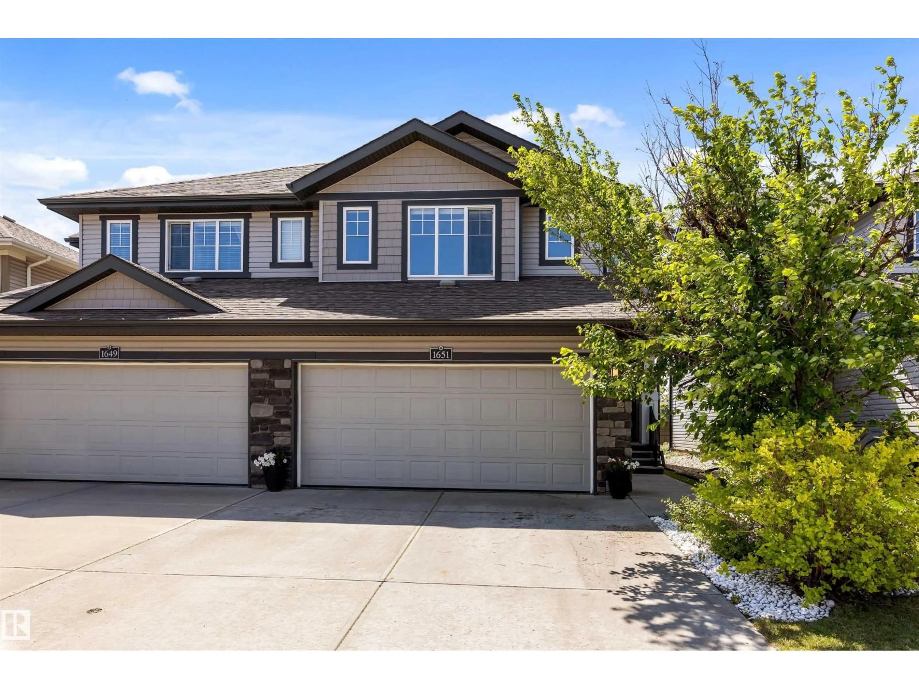 Unknown for 1651 HAMMOND CR, Edmonton Alberta T6M0L8