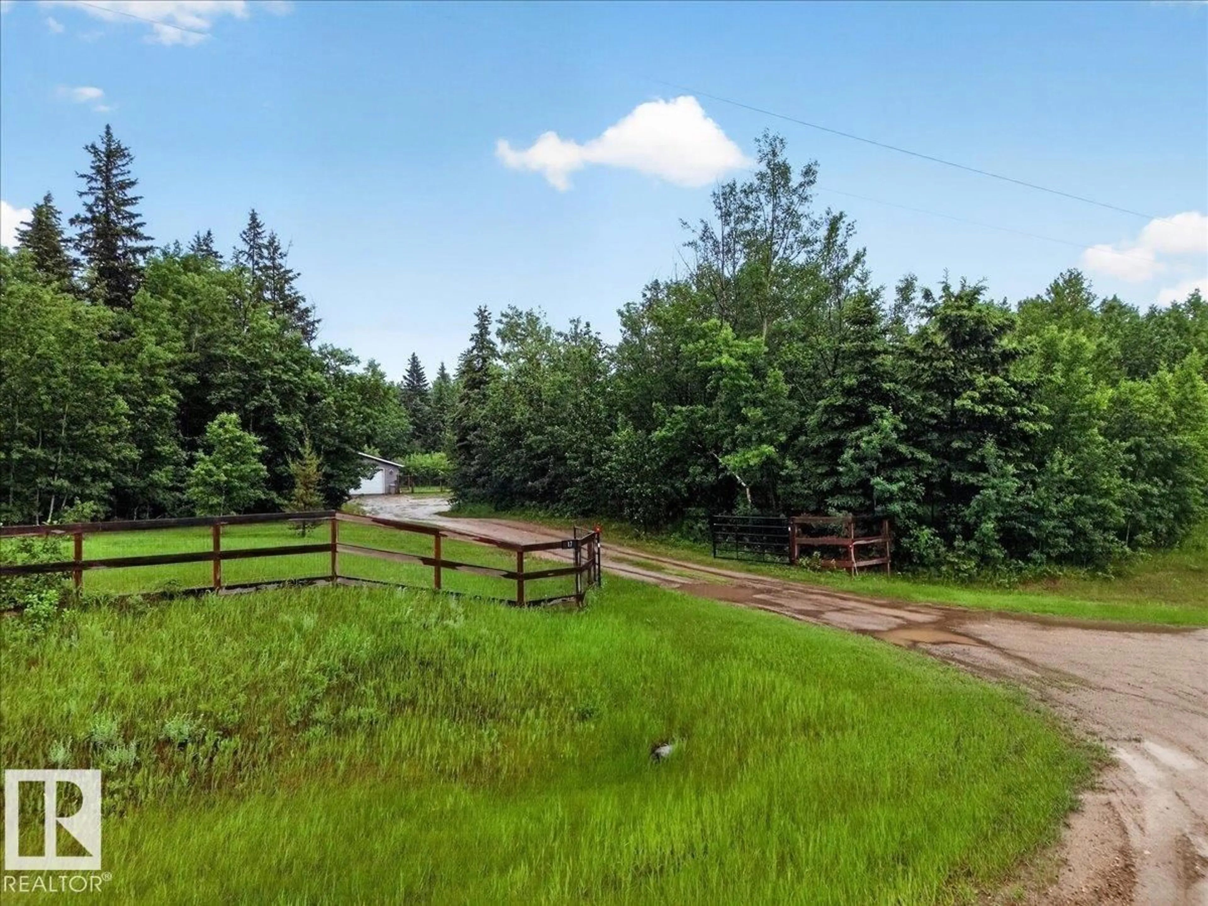 A pic from outside/outdoor area/front of a property/back of a property/a pic from drone, forest/trees view for 23329 - 17 SH 651, Rural Sturgeon County Alberta T0A1N6