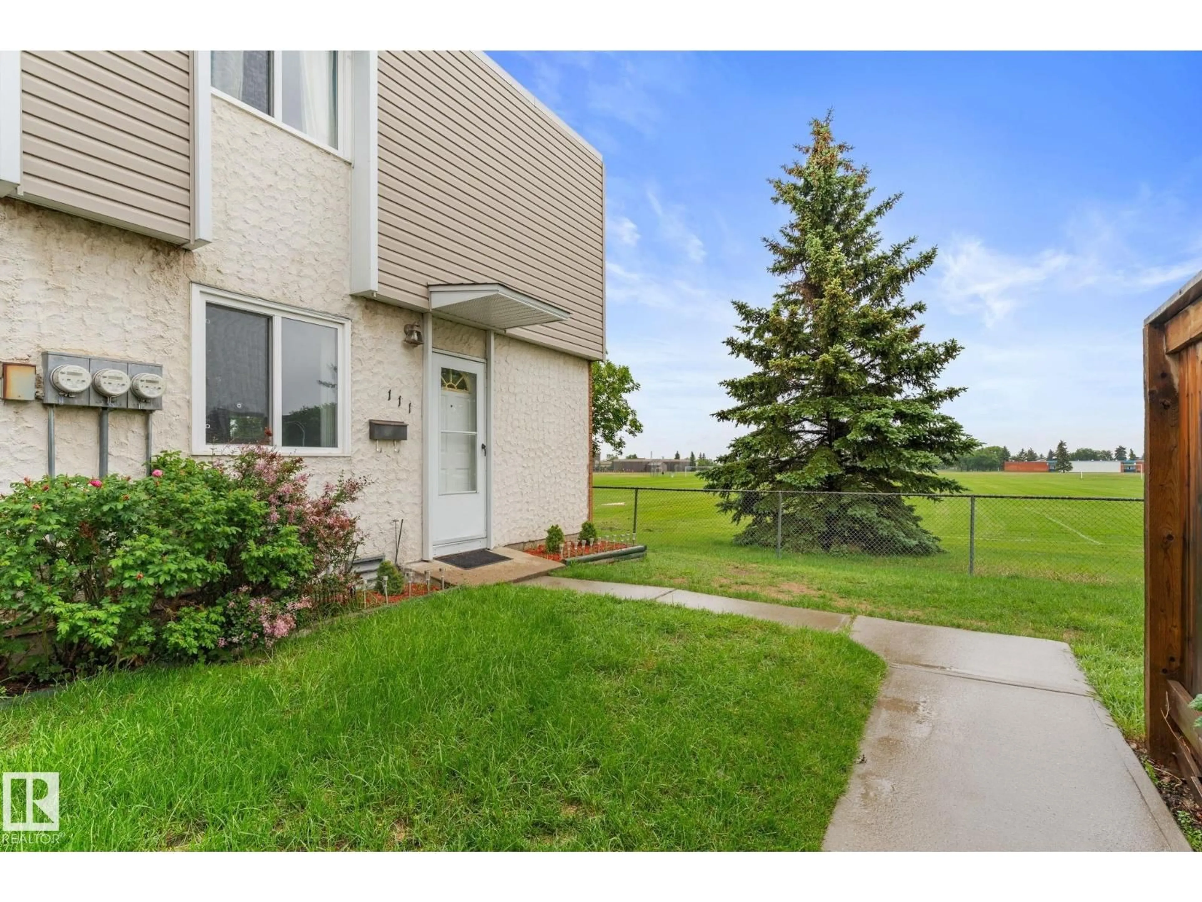 Unknown for 111 CORNELL CO, Edmonton Alberta T5C3C3
