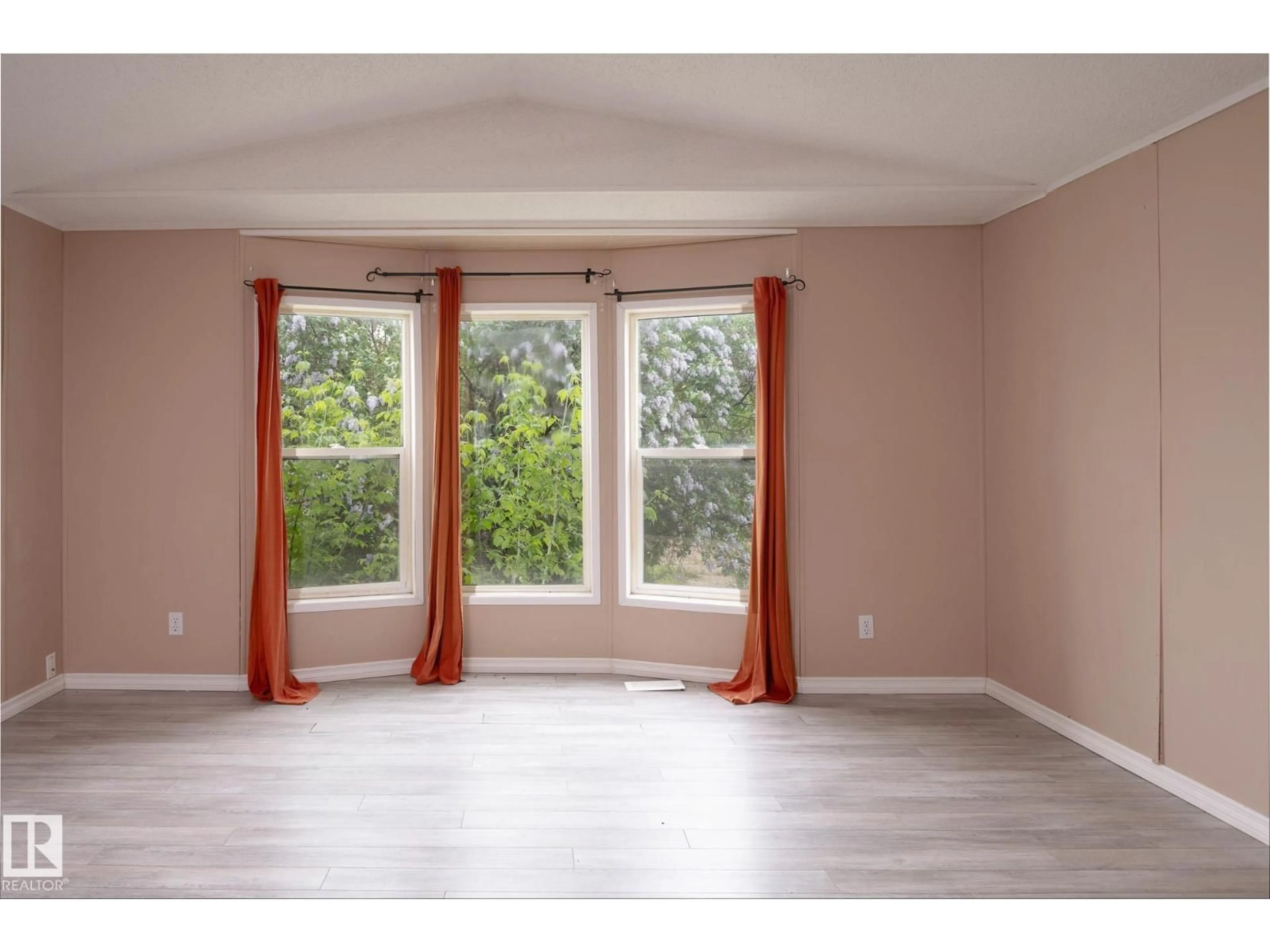 A pic of a room for 5204 53 AV, Cold Lake Alberta T9M1W9