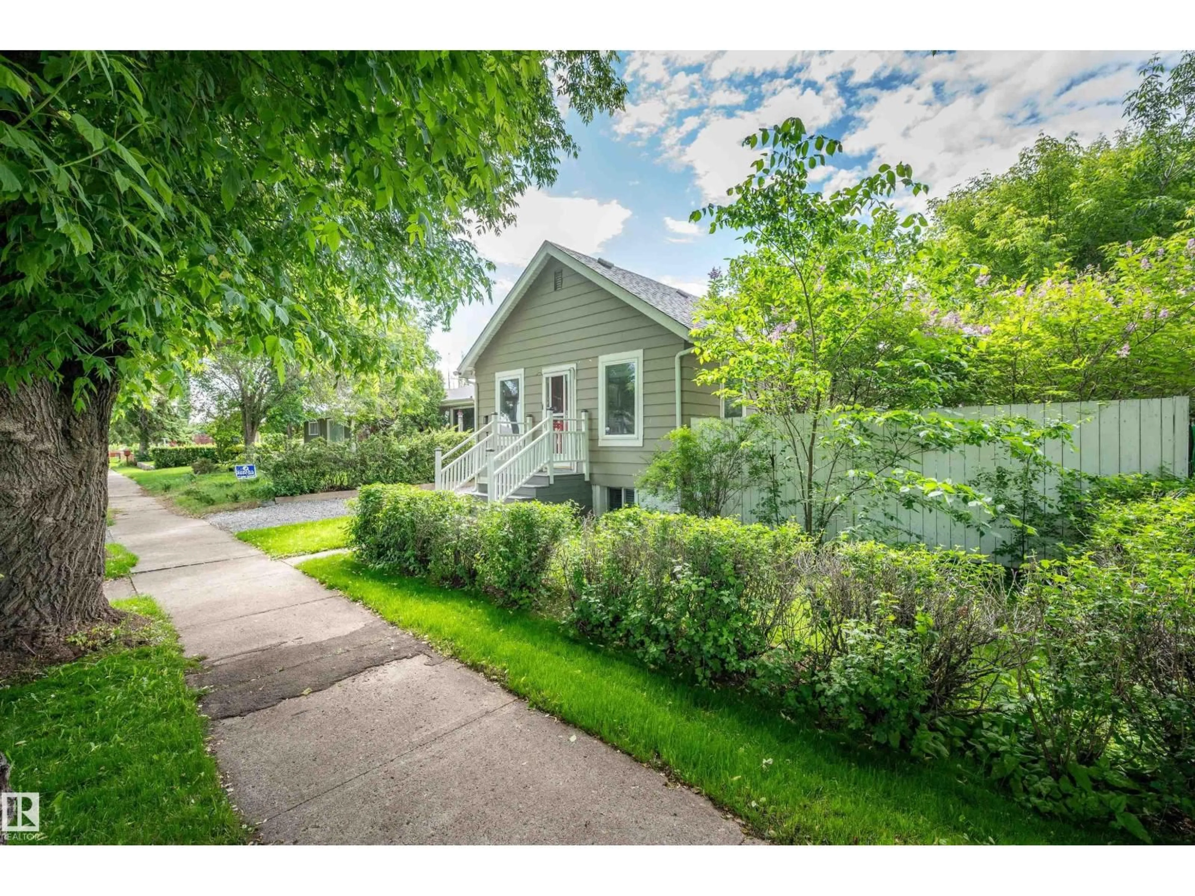 A pic from outside/outdoor area/front of a property/back of a property/a pic from drone, street for 3631 108 AV, Edmonton Alberta T5W0E8