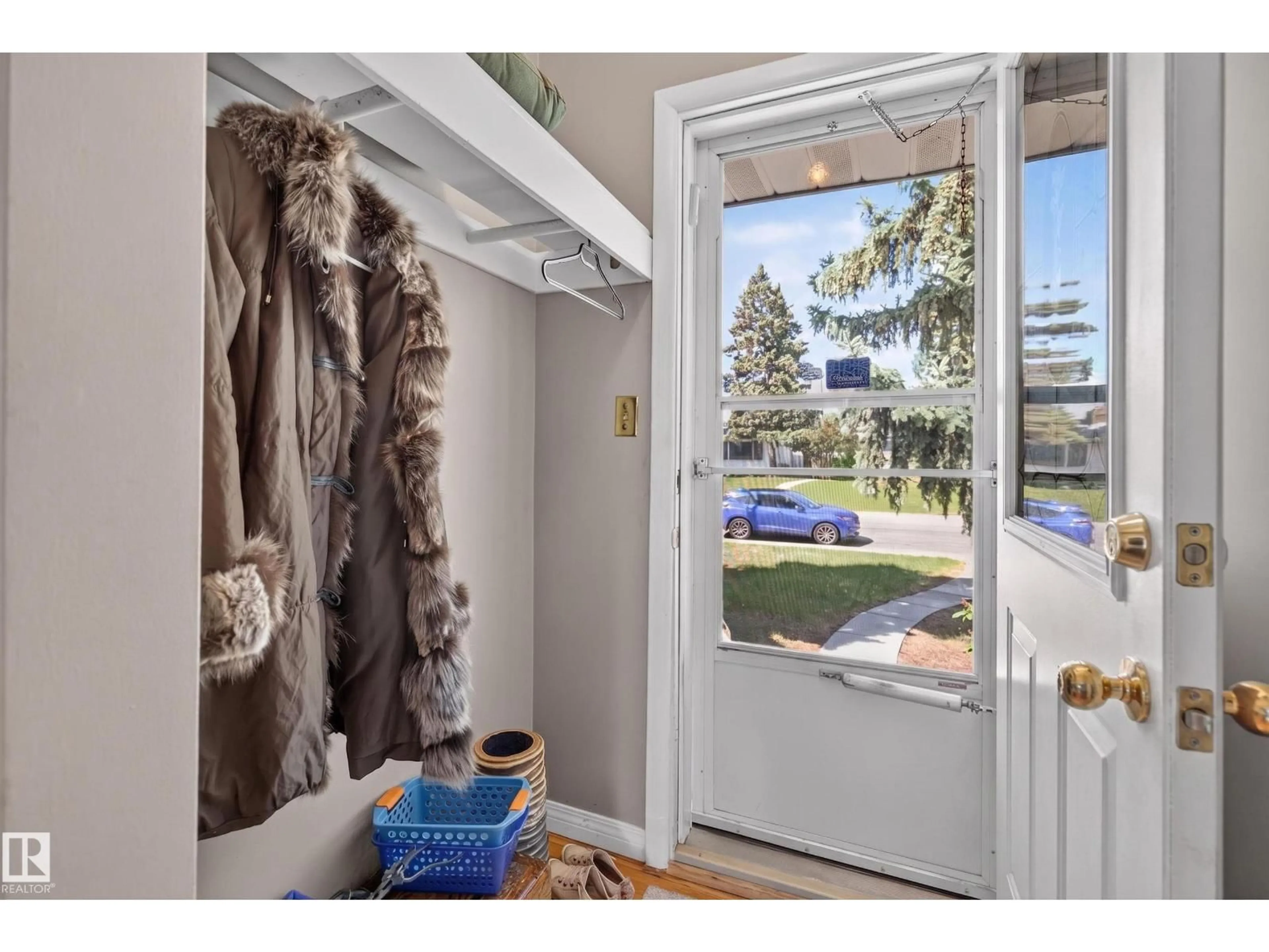 Indoor entryway for NW - 9519 148 ST, Edmonton Alberta T5N3E3