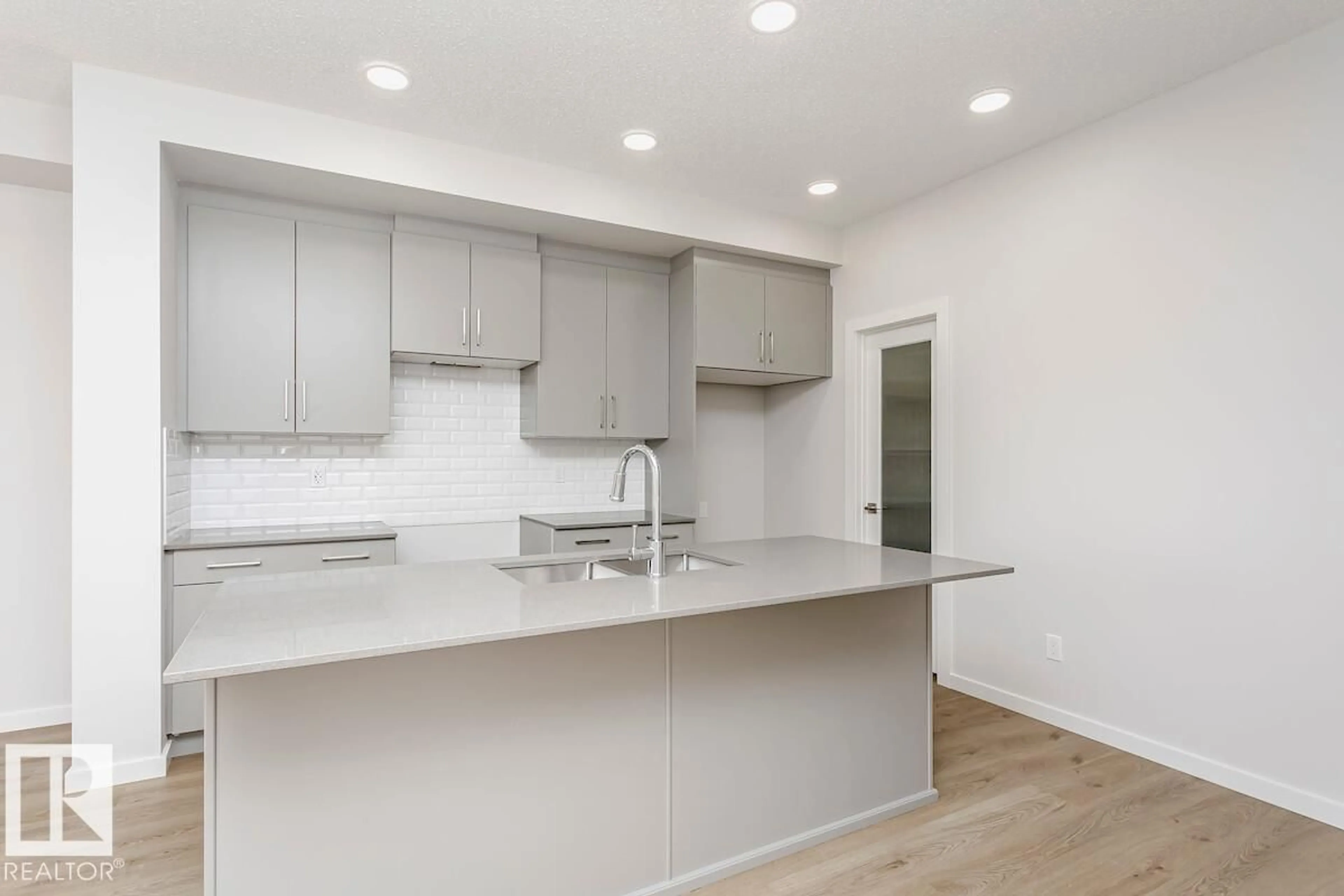 Open concept kitchen, unknown for 29 LEAWOOD LI, Spruce Grove Alberta T7X4B8