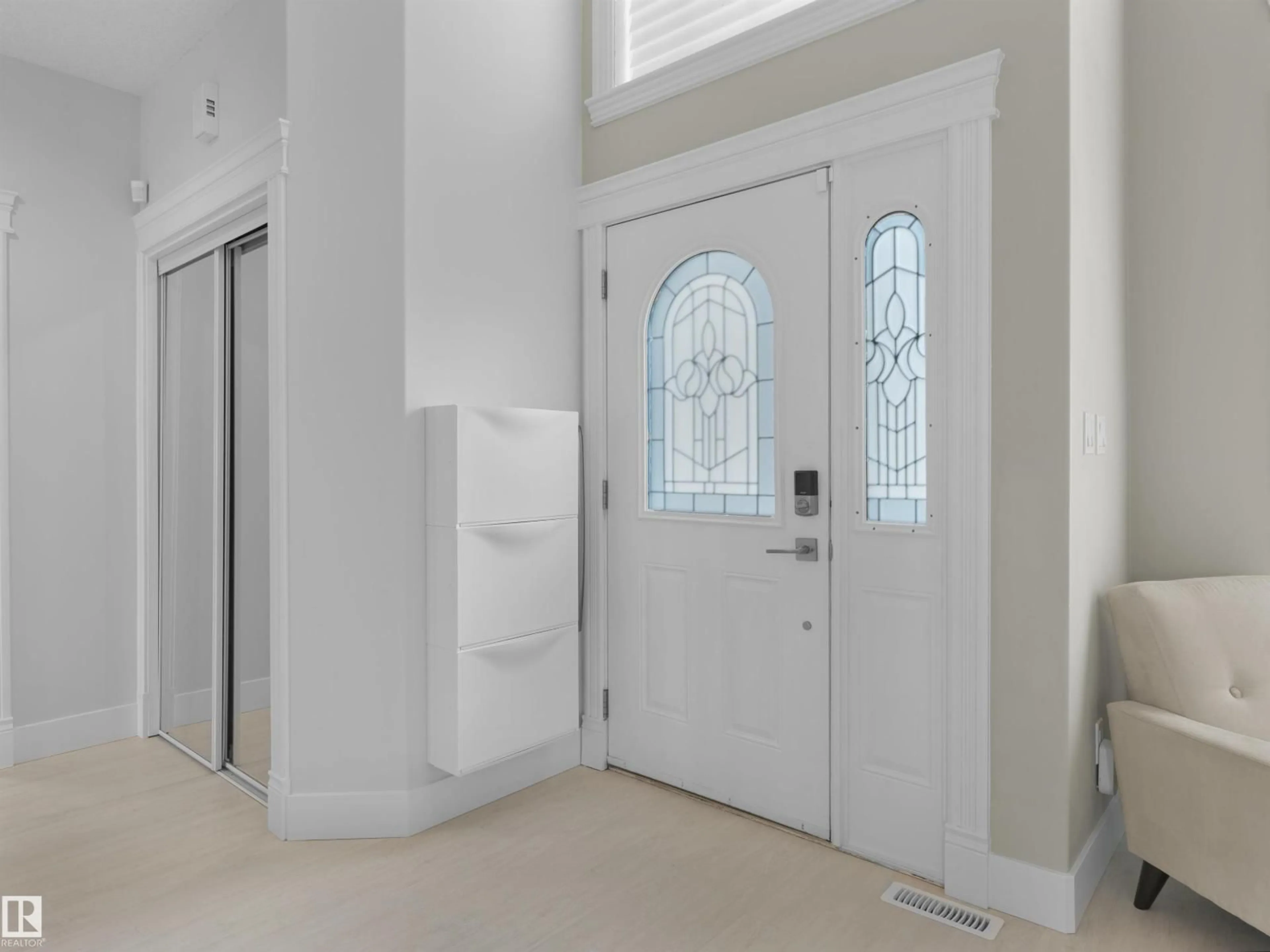 Indoor entryway for 16011 46 ST, Edmonton Alberta T5Y0G9
