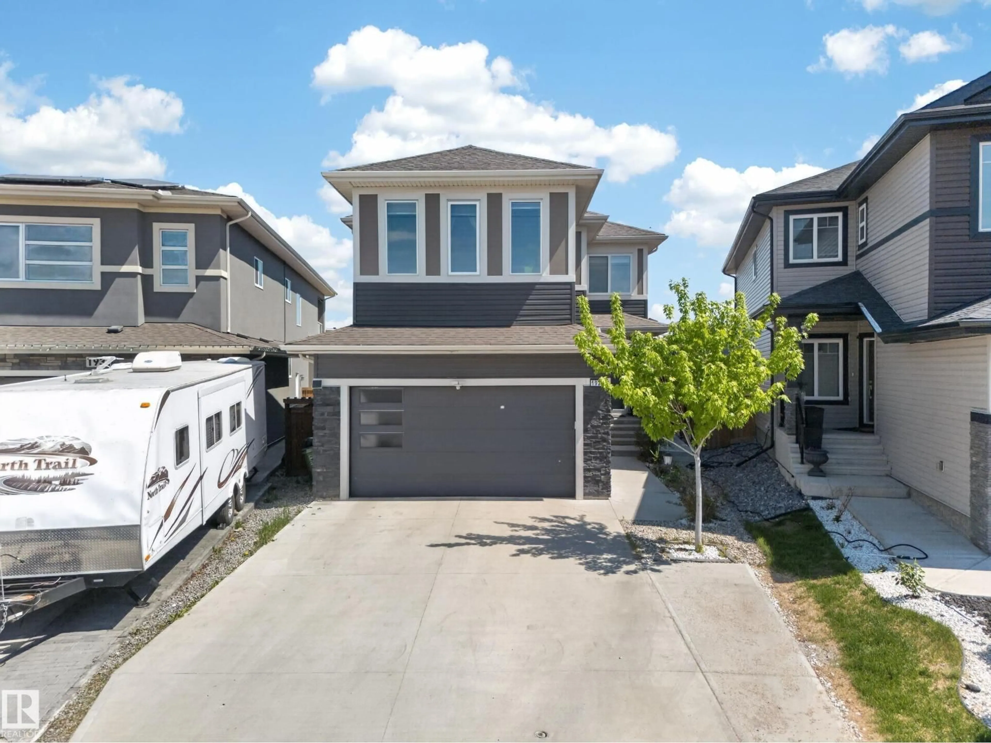 Unknown for 1927 18 ST, Edmonton Alberta T6T2K9