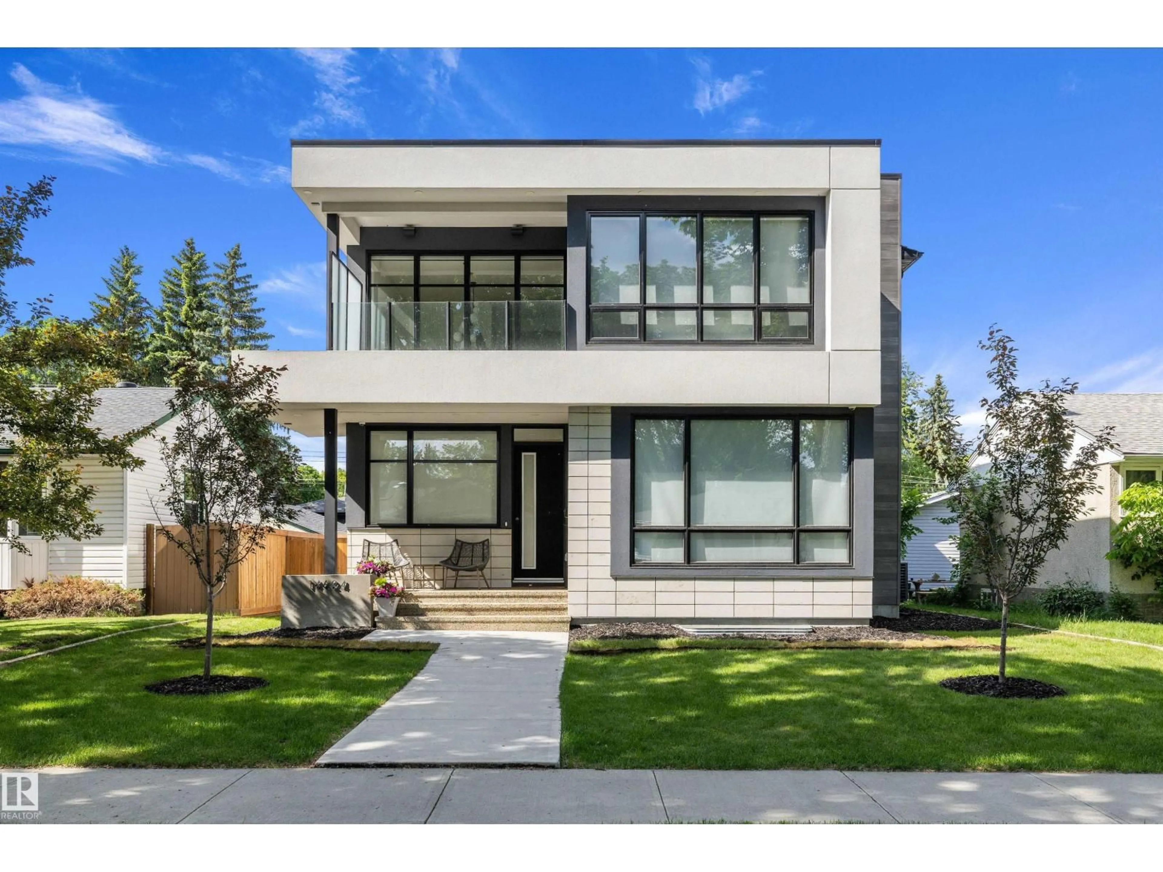 Home with vinyl exterior material, street for 14624 93 AV, Edmonton Alberta T5R5G6