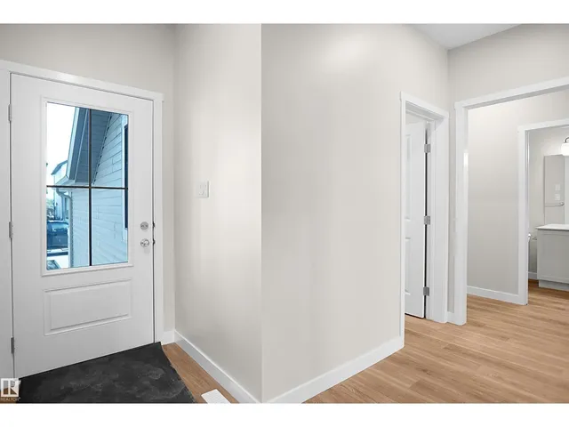 20924 16 AV, Edmonton 2