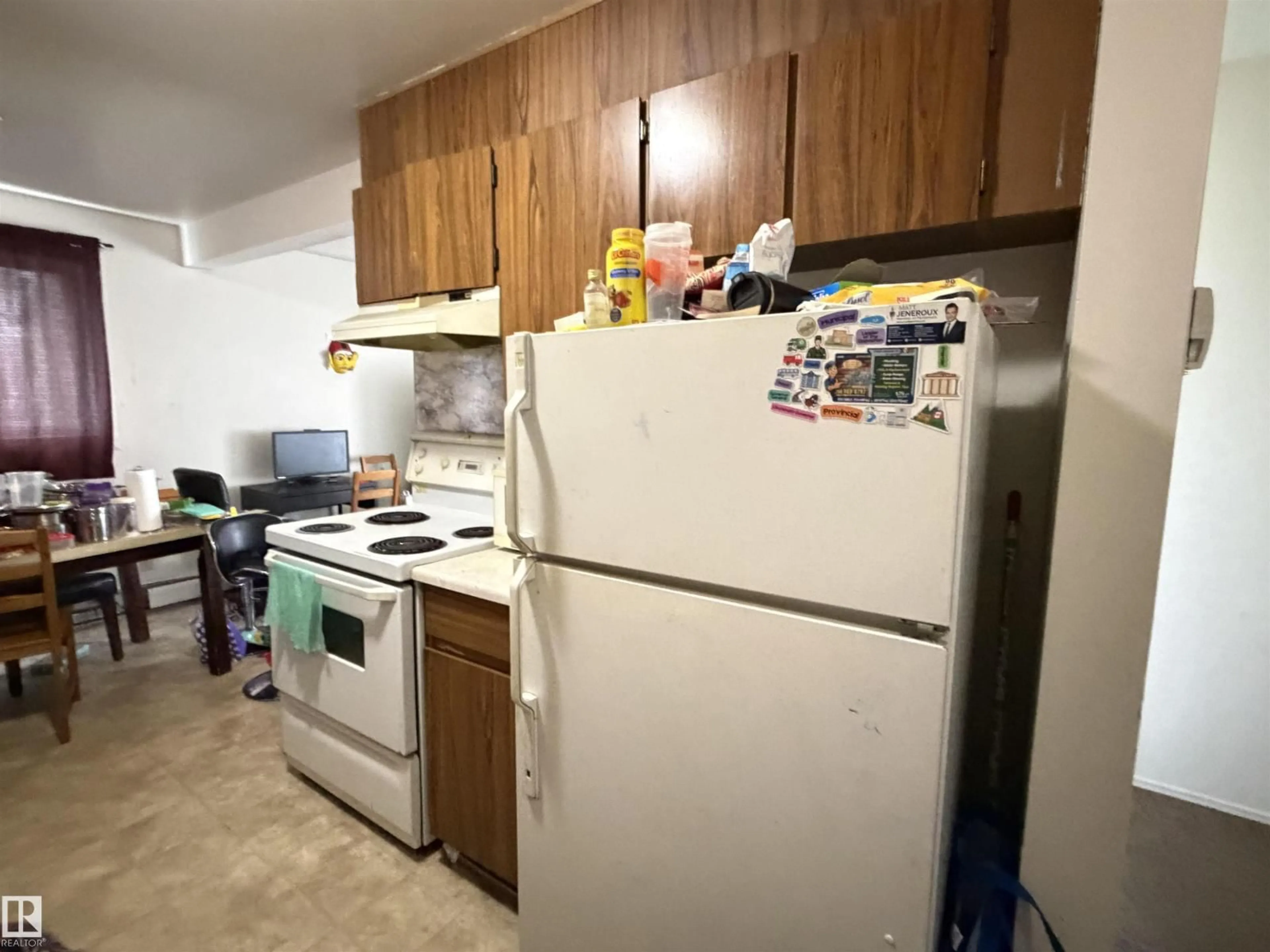Standard kitchen, unknown for 38 - 11265 31 AV, Edmonton Alberta T6J3V7