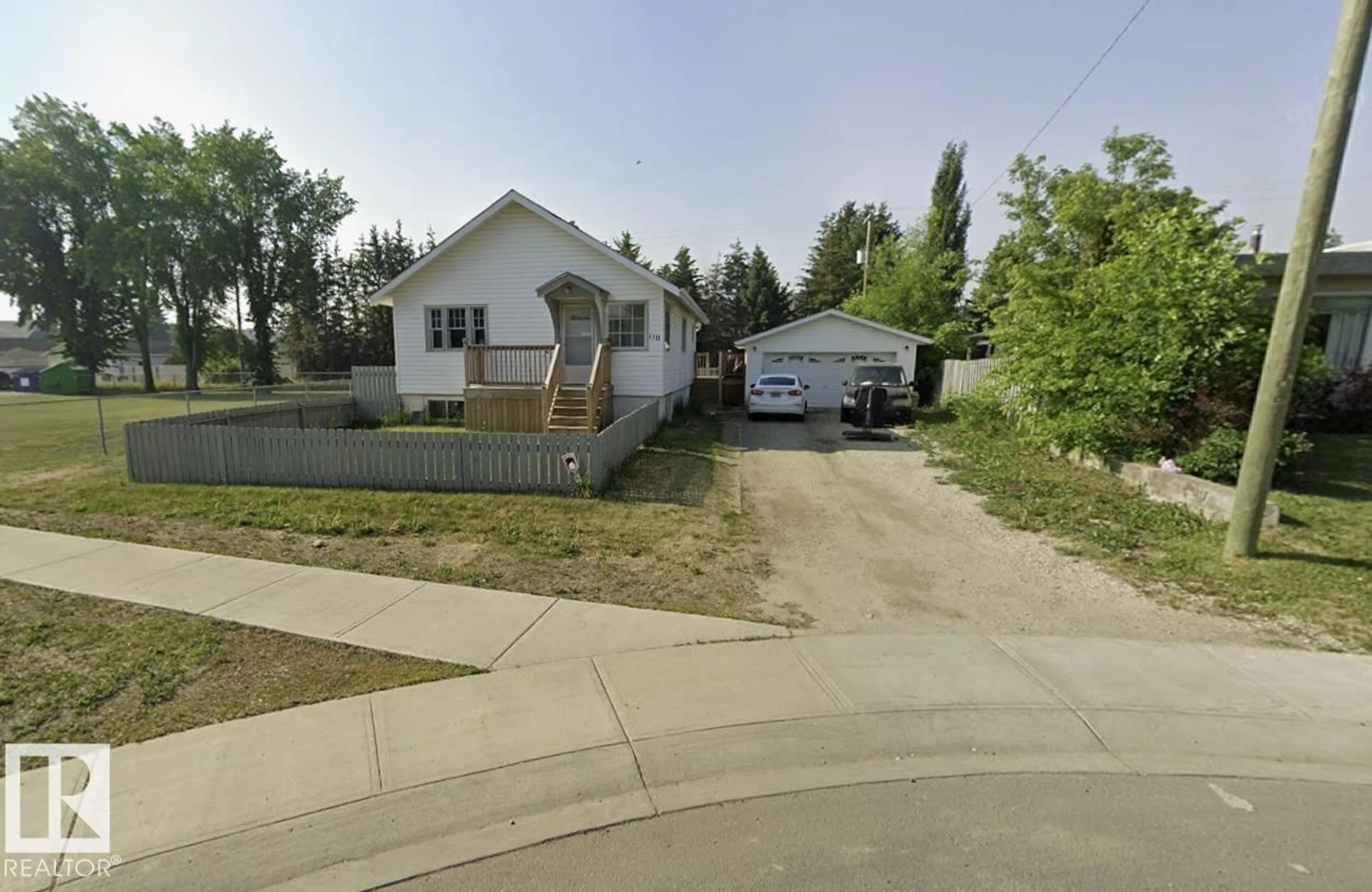 A pic from outside/outdoor area/front of a property/back of a property/a pic from drone, street for 110 JESPERSEN AV, Spruce Grove Alberta T7X2H7