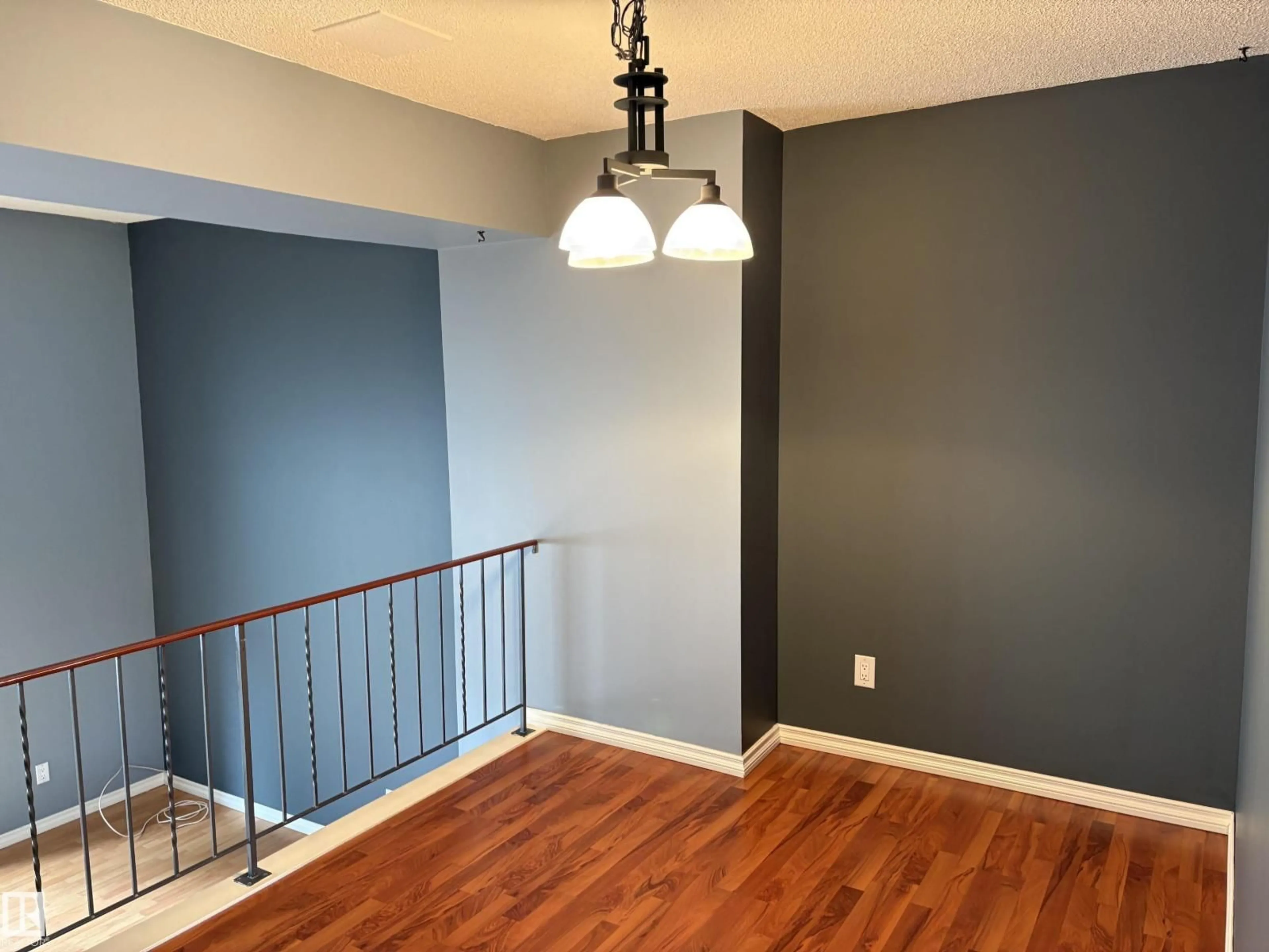 A pic of a room for 14644 52 ST, Edmonton Alberta T5A3M7