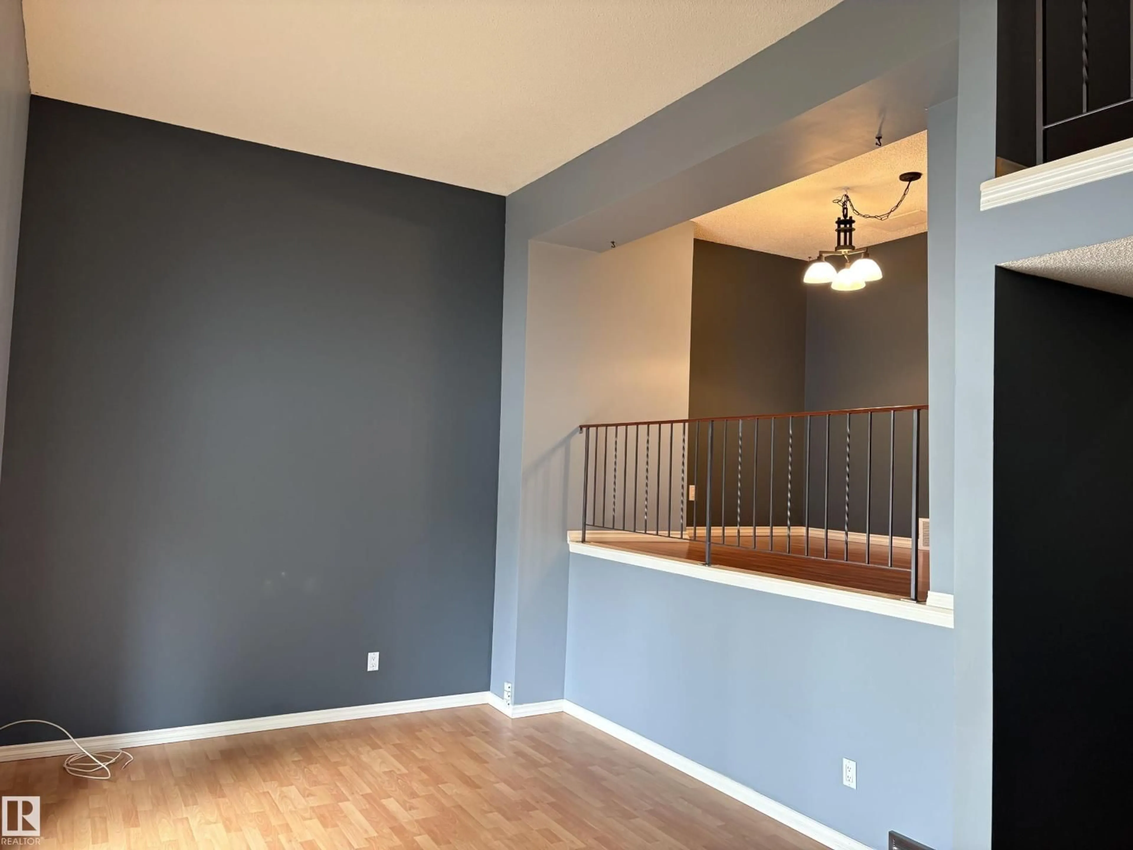 A pic of a room for 14644 52 ST, Edmonton Alberta T5A3M7