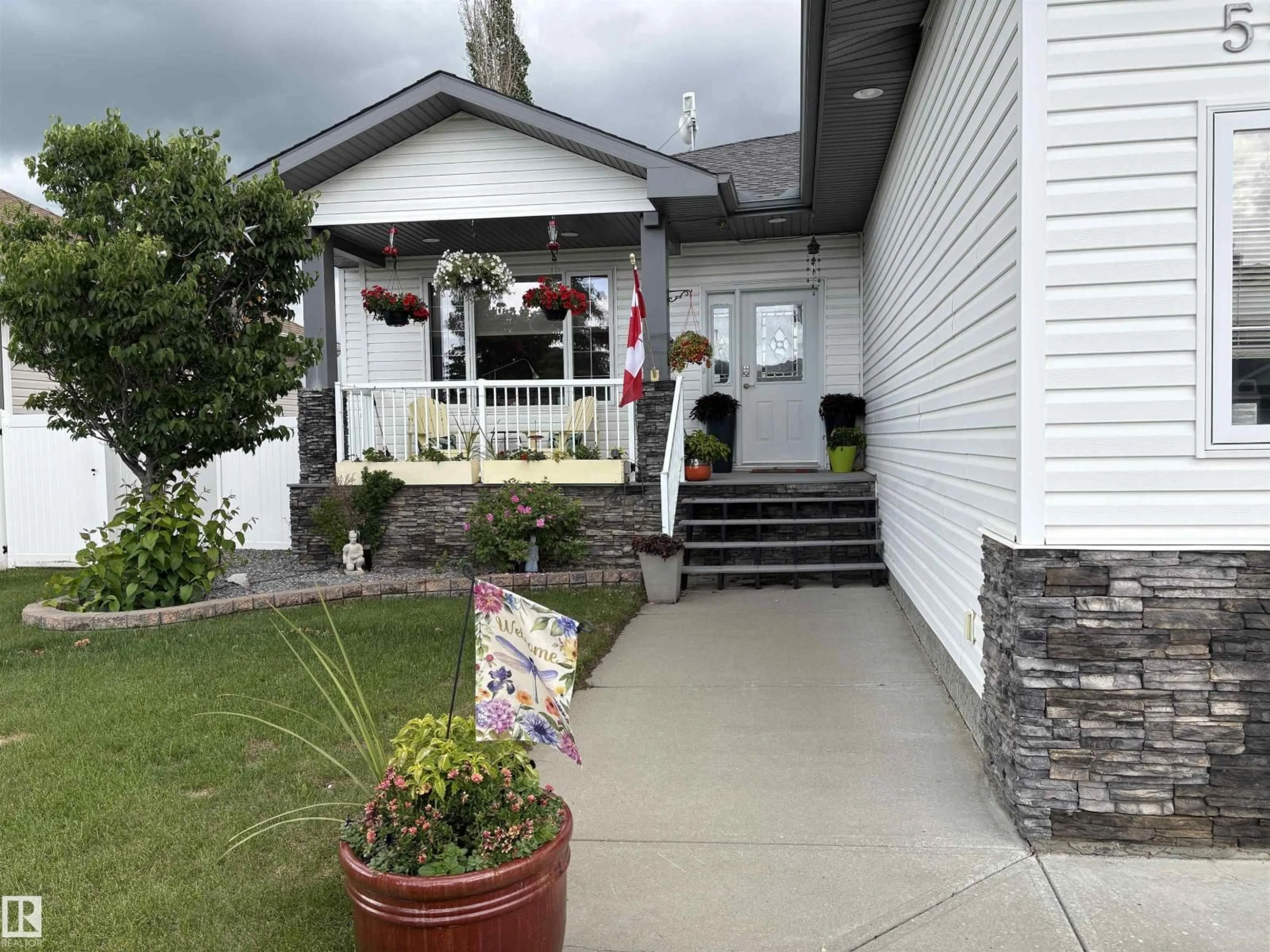 Unknown for 5528 43 ST, Lamont Alberta T0B2R0