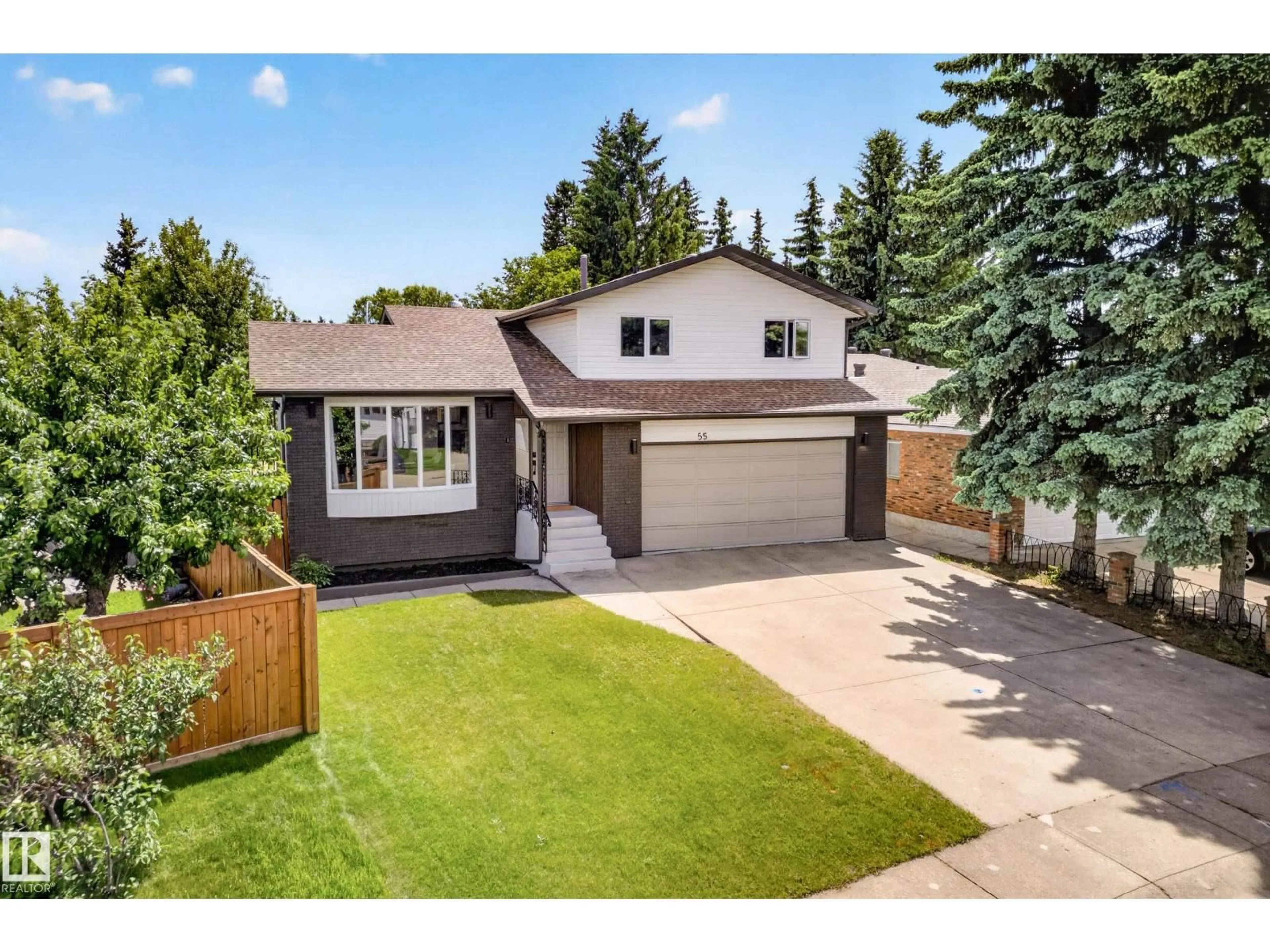 Home with vinyl exterior material, street for 55 EKOTA CR, Edmonton Alberta T6K2J6