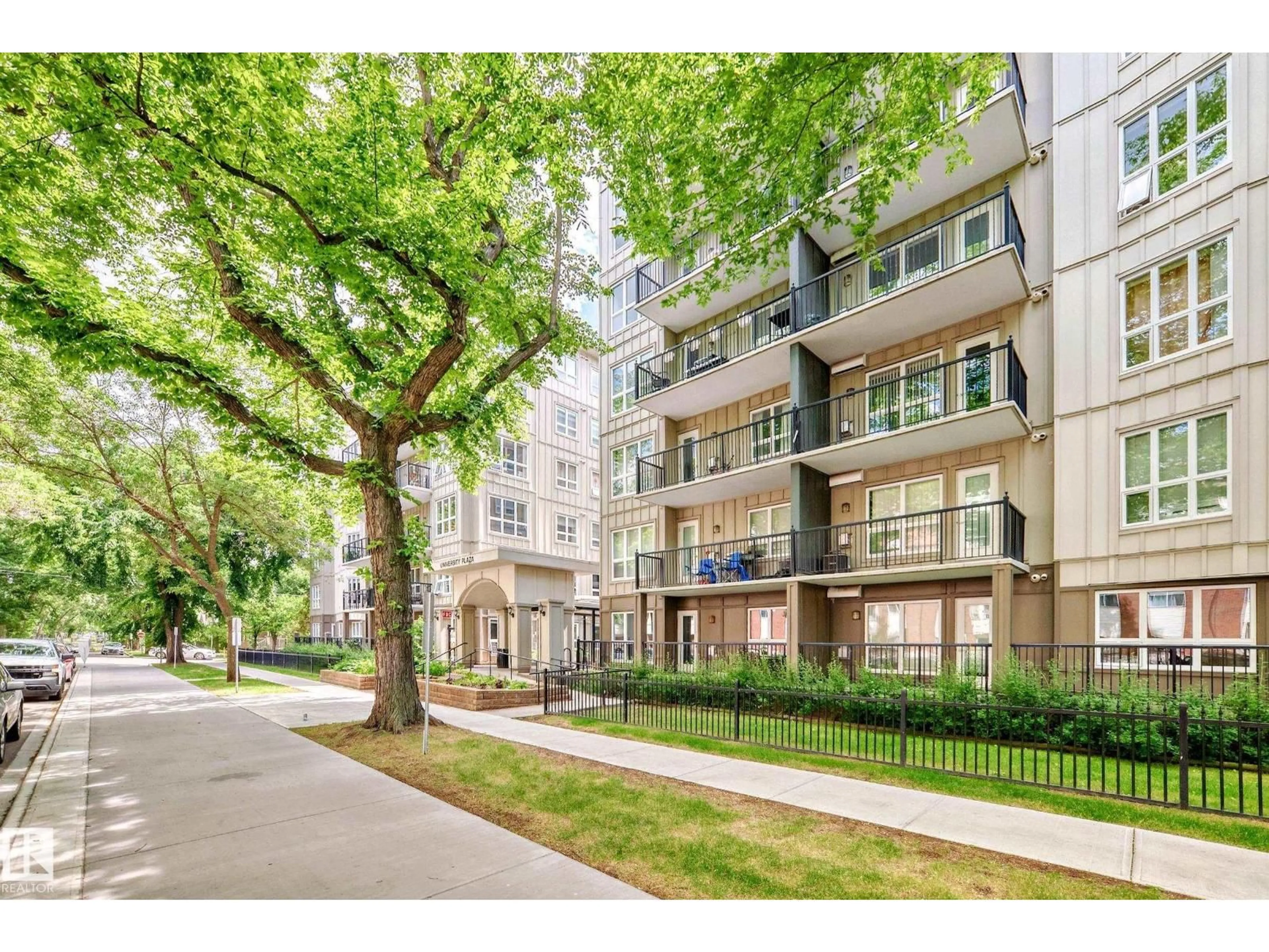 Patio, street for #201 - 11103 84 AV, Edmonton Alberta T6G2X4