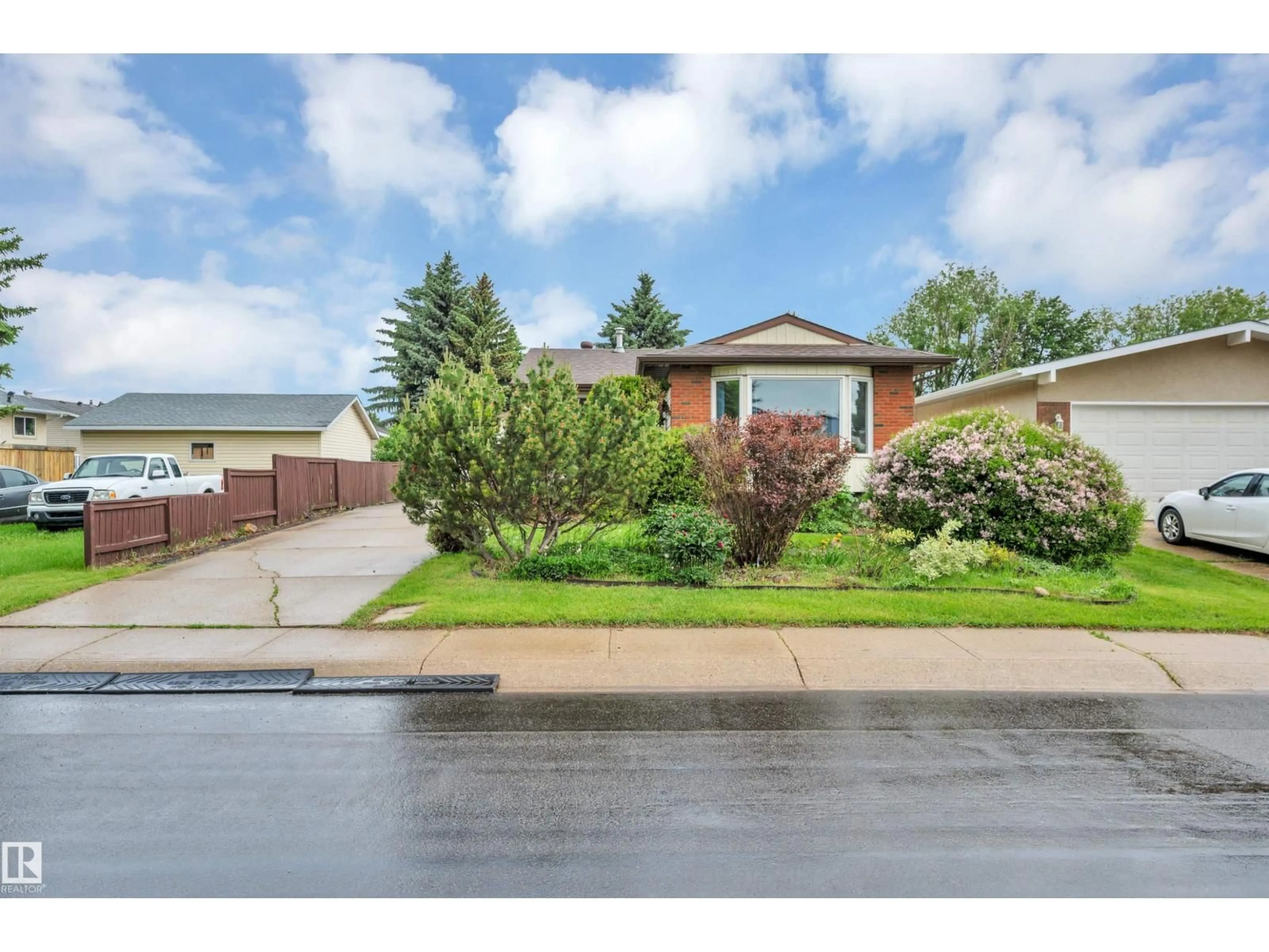 Unknown for 4524 20A AV, Edmonton Alberta T6L2Z5