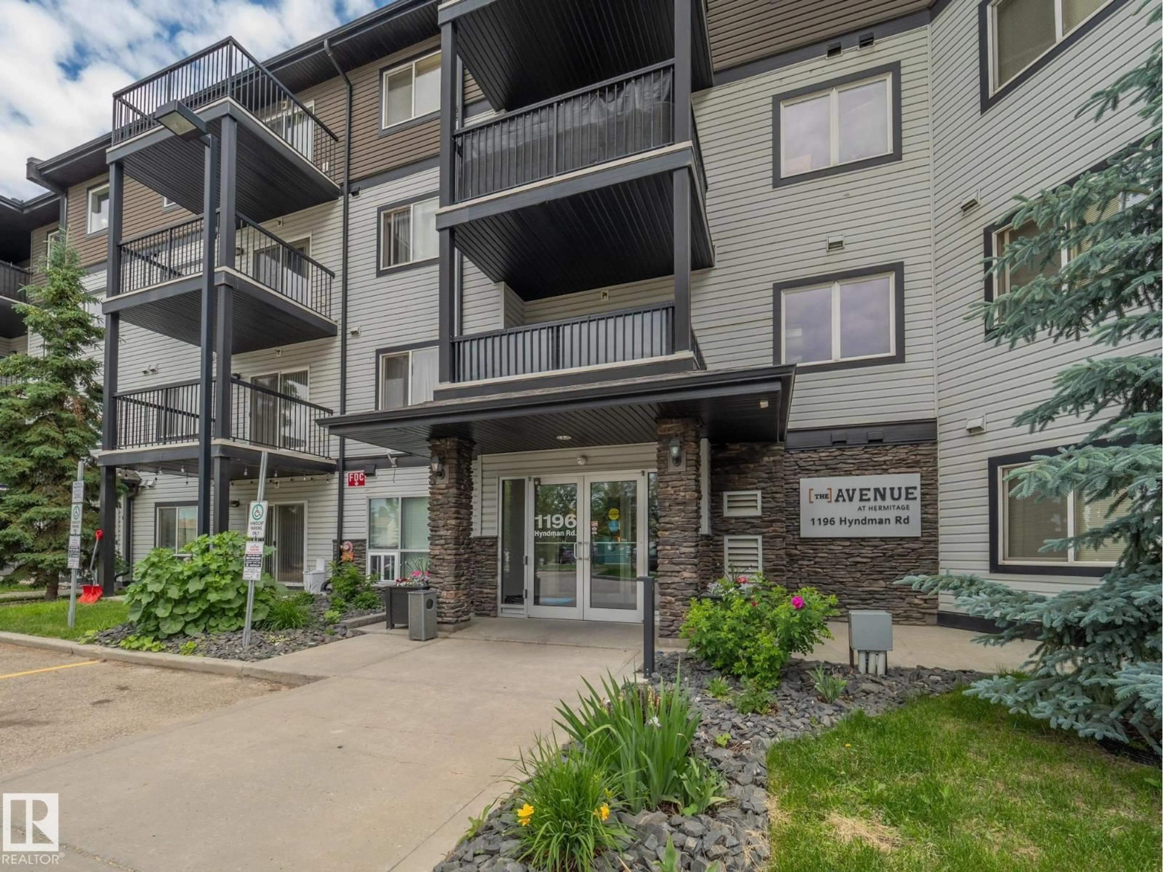 Patio, unknown for 1196 - 360 HYNDMAN RD S, Edmonton Alberta T5A0X8