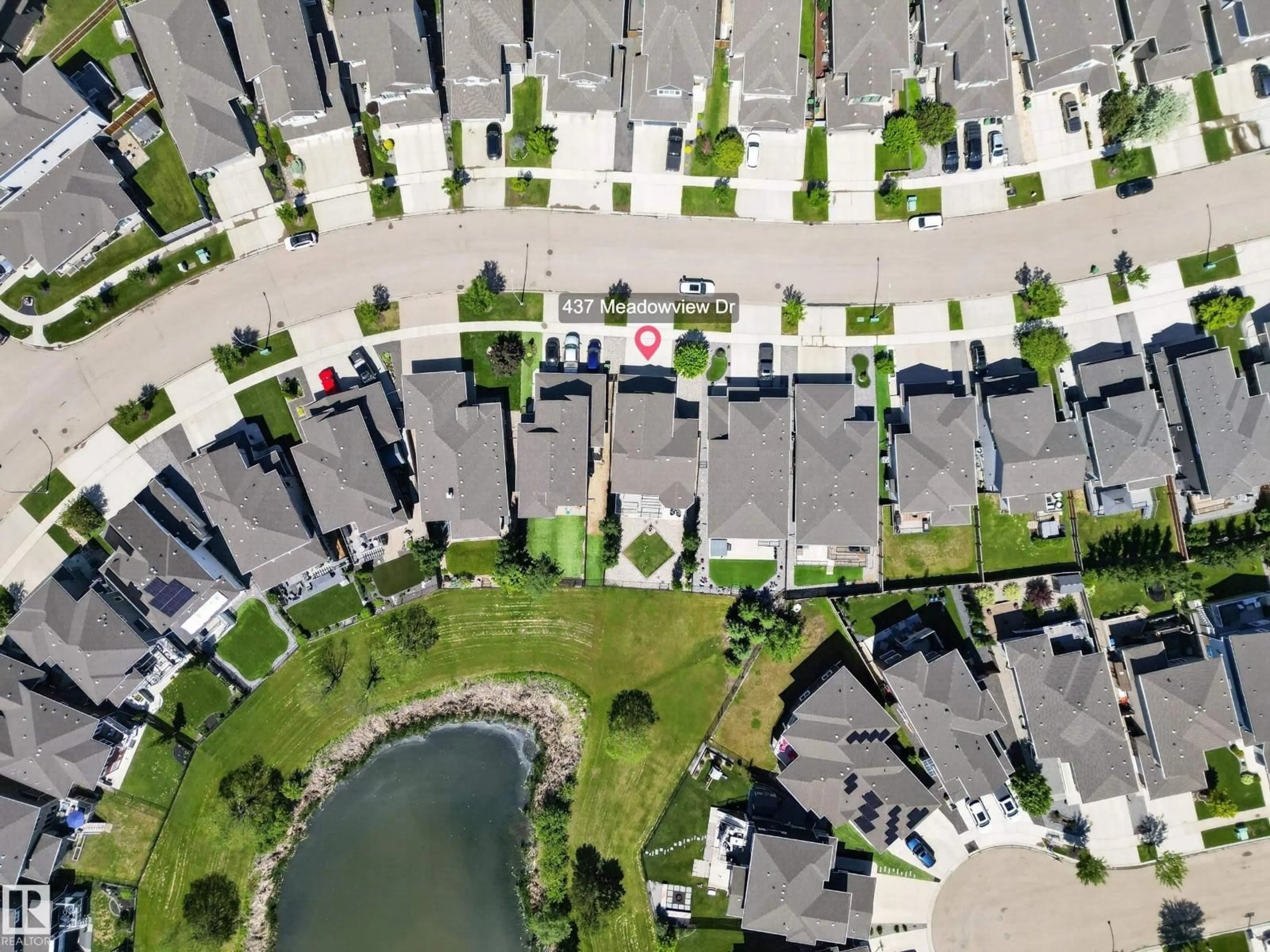A pic from outside/outdoor area/front of a property/back of a property/a pic from drone, street for 437 MEADOWVIEW DR, Fort Saskatchewan Alberta T8L0N9