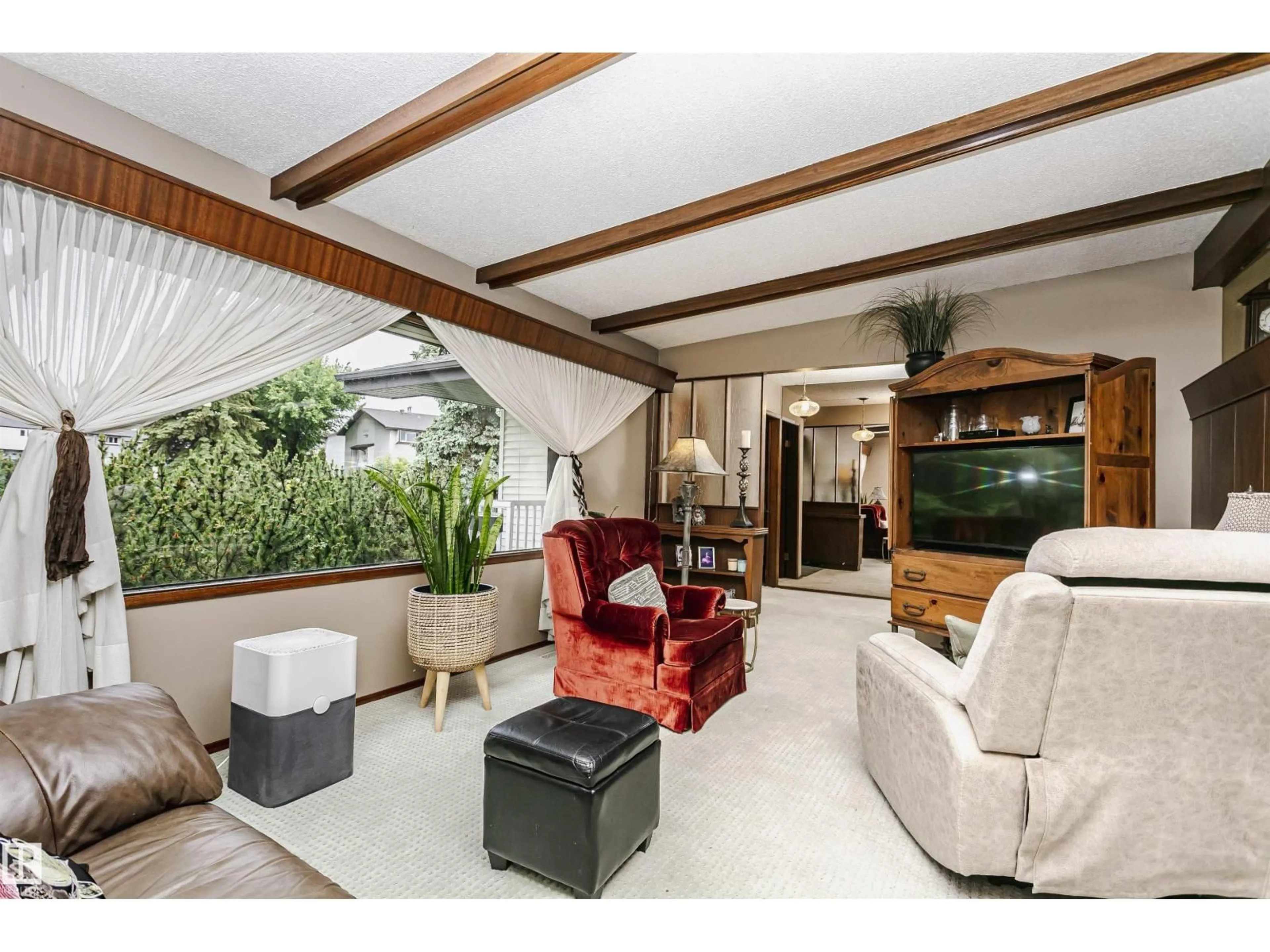 Living room with furniture, unknown for 14231 80 ST NW, Edmonton Alberta T5C1L7