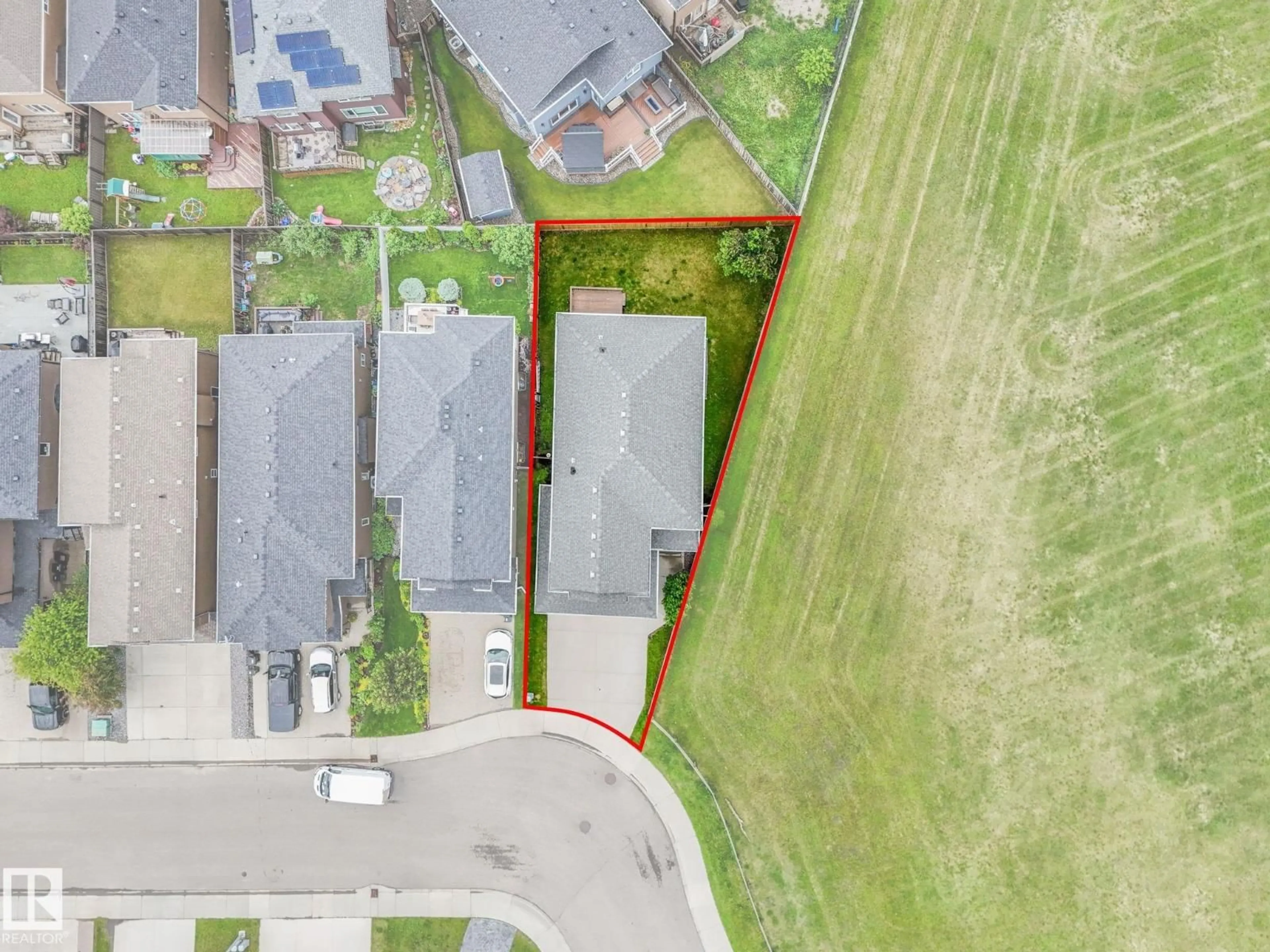 A pic from outside/outdoor area/front of a property/back of a property/a pic from drone, street for NW - 16268 137 ST, Edmonton Alberta T6V0J7