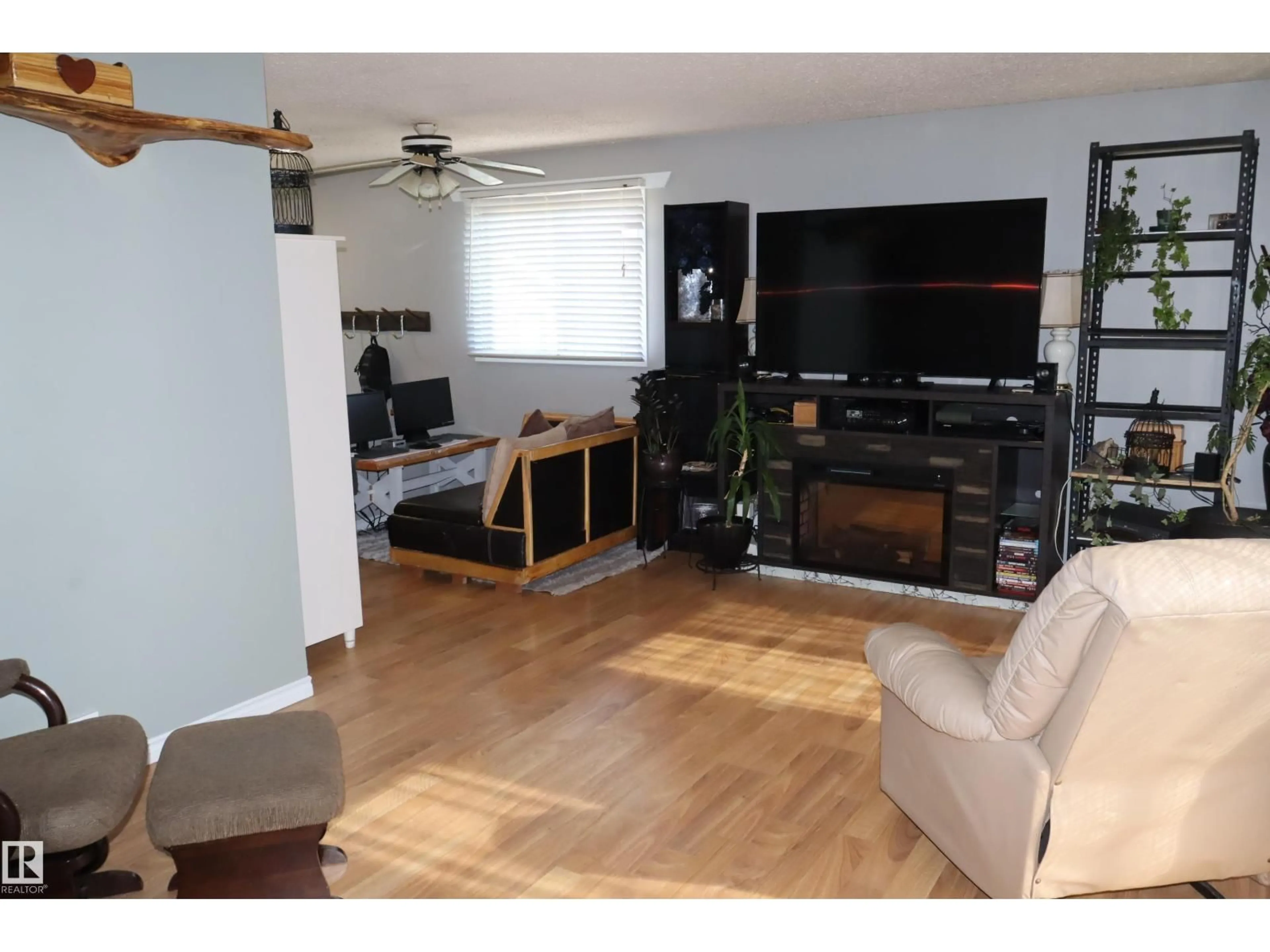 A pic of a room for 147 GARWOOD CR, Wetaskiwin Alberta T9A2X4