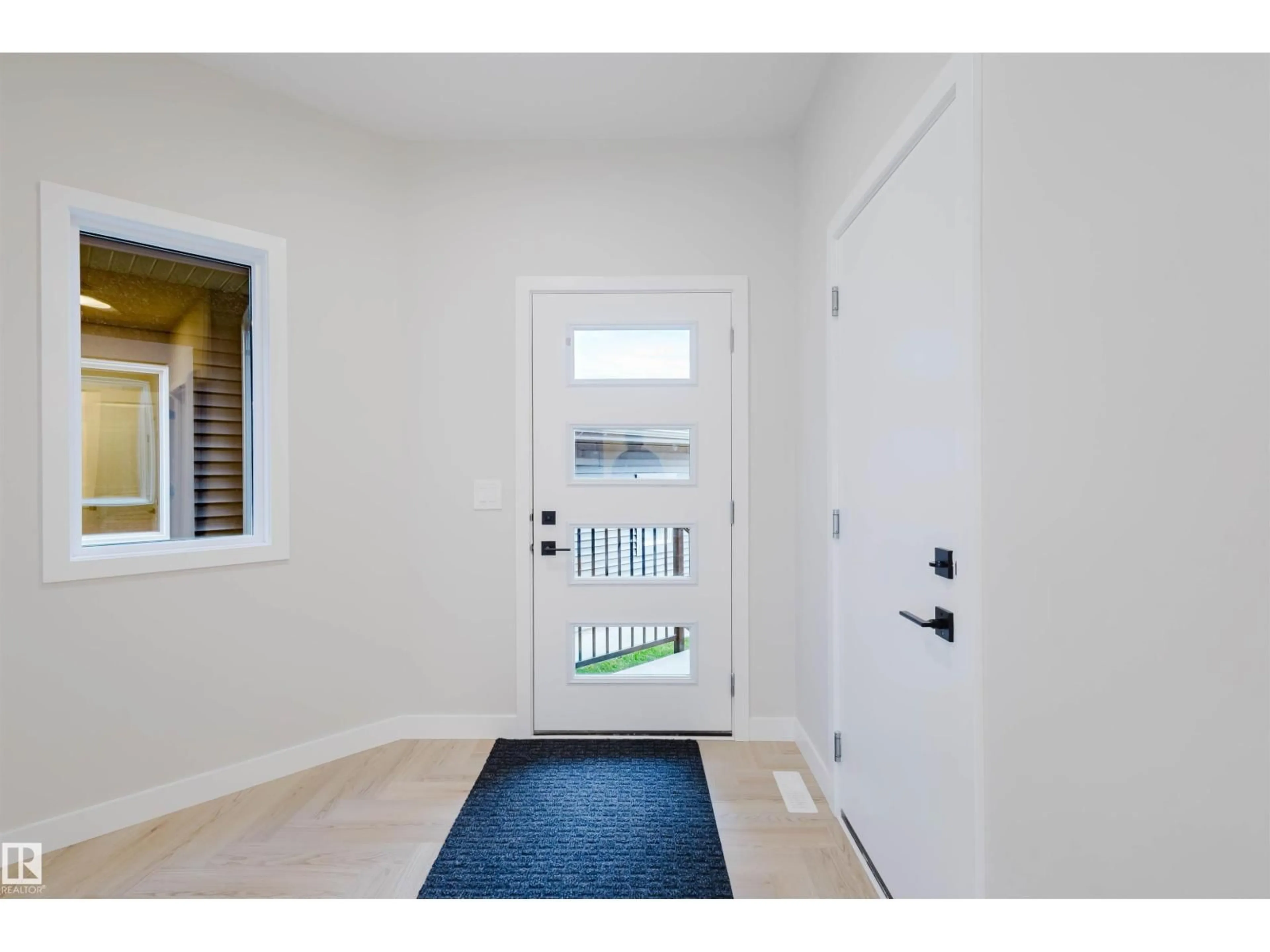 Indoor entryway for SW - 8298 KIRIAK LO, Edmonton Alberta T6W5S2
