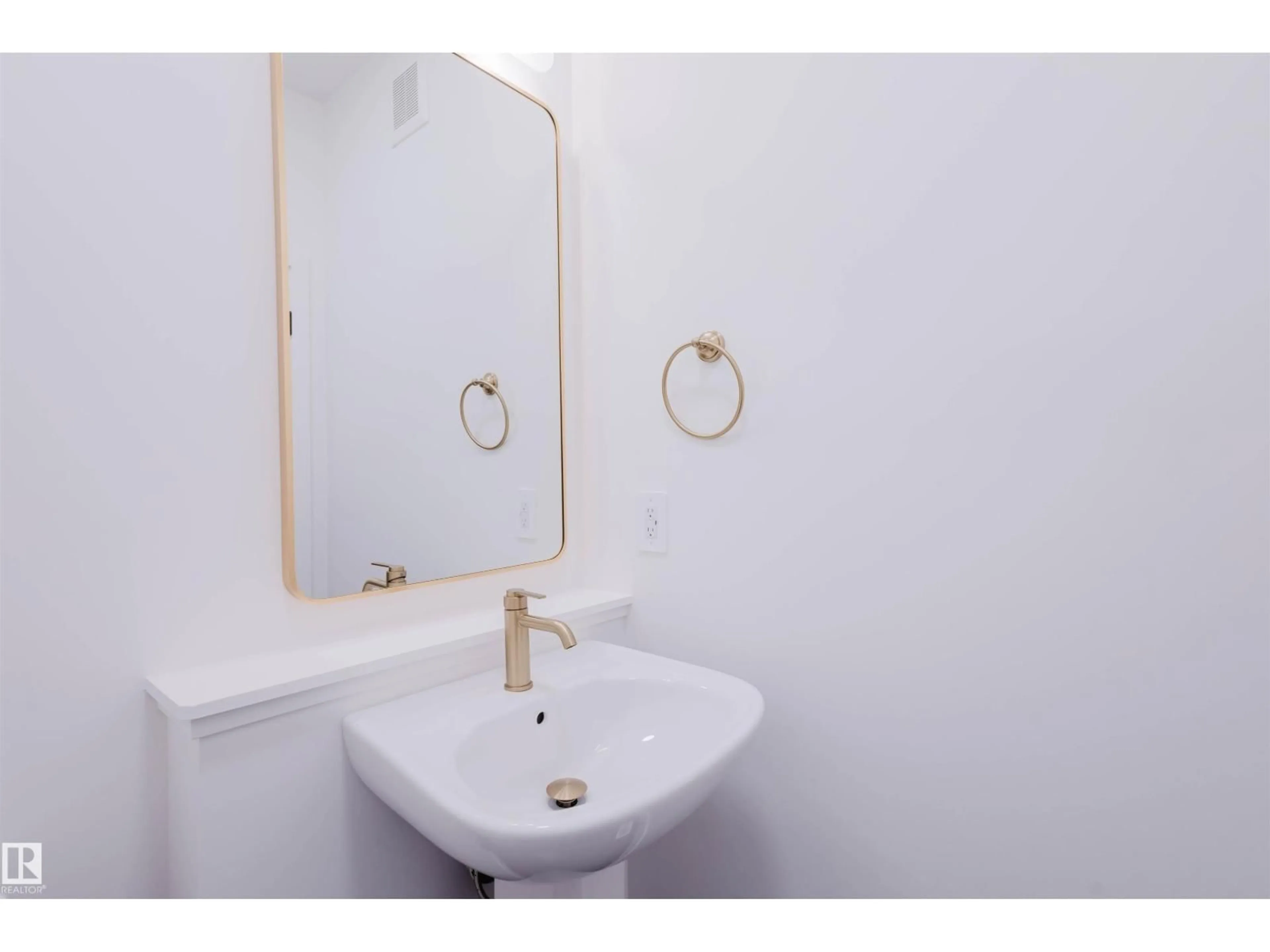 Standard bathroom, unknown for SW - 8298 KIRIAK LO, Edmonton Alberta T6W5S2