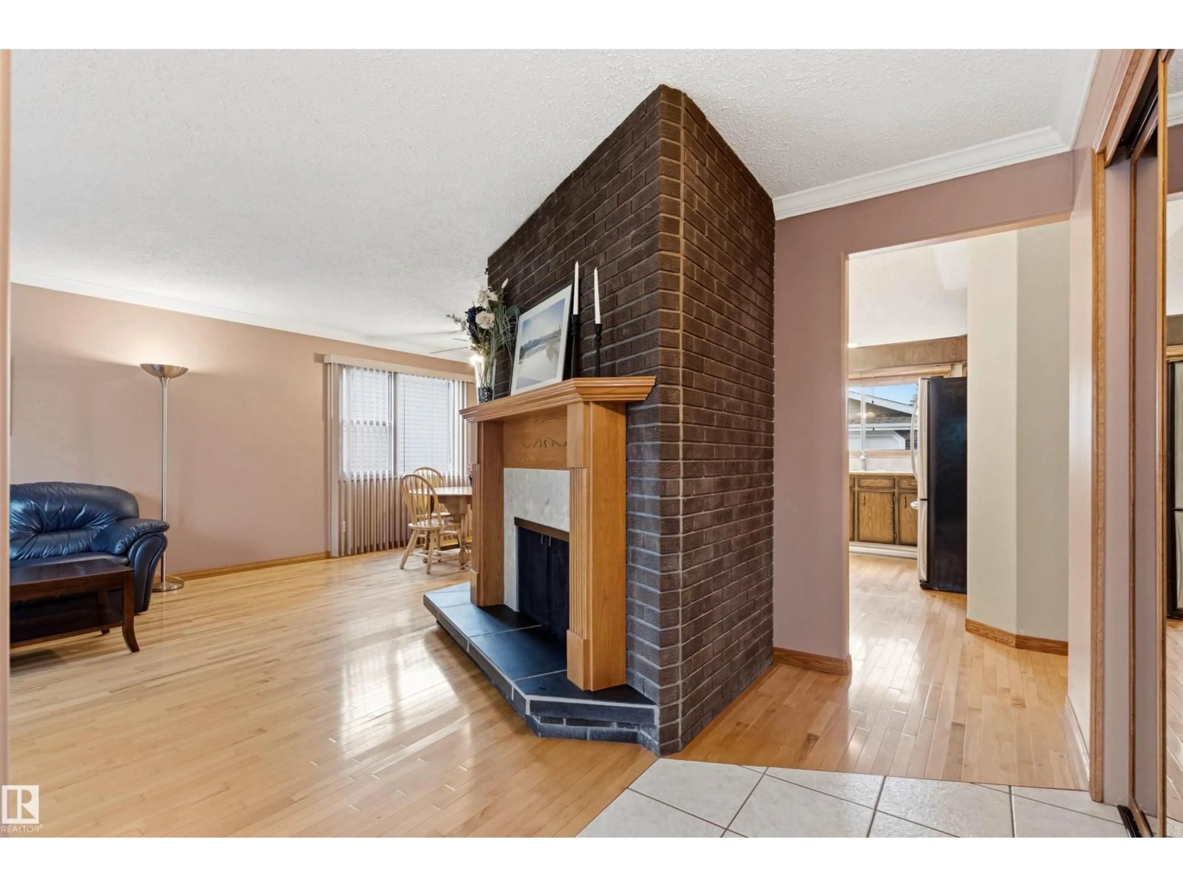 Unknown for 11014 163A AV, Edmonton Alberta T5X2A5