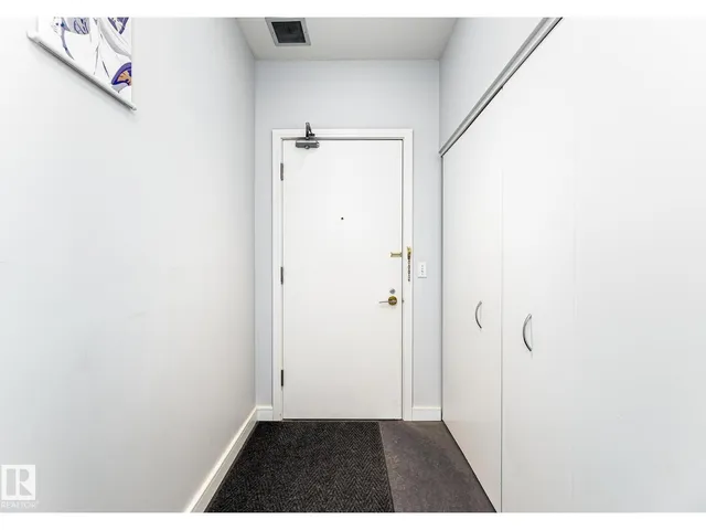 403 - 11415 100 AV, Edmonton 4
