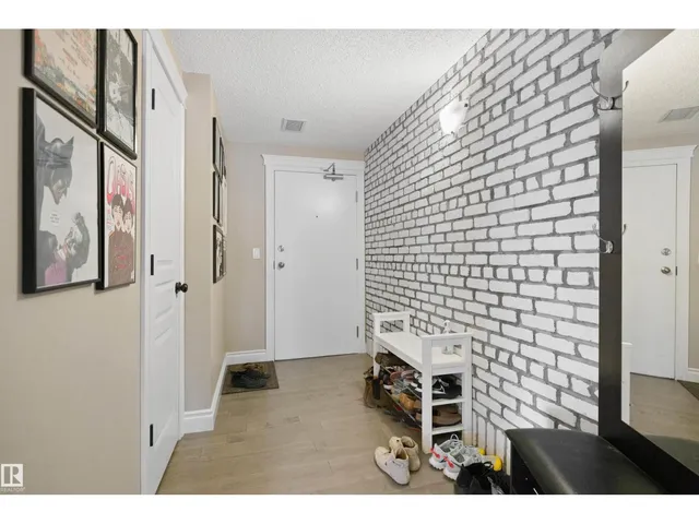 206 - 10232 115 ST NW, Edmonton 2